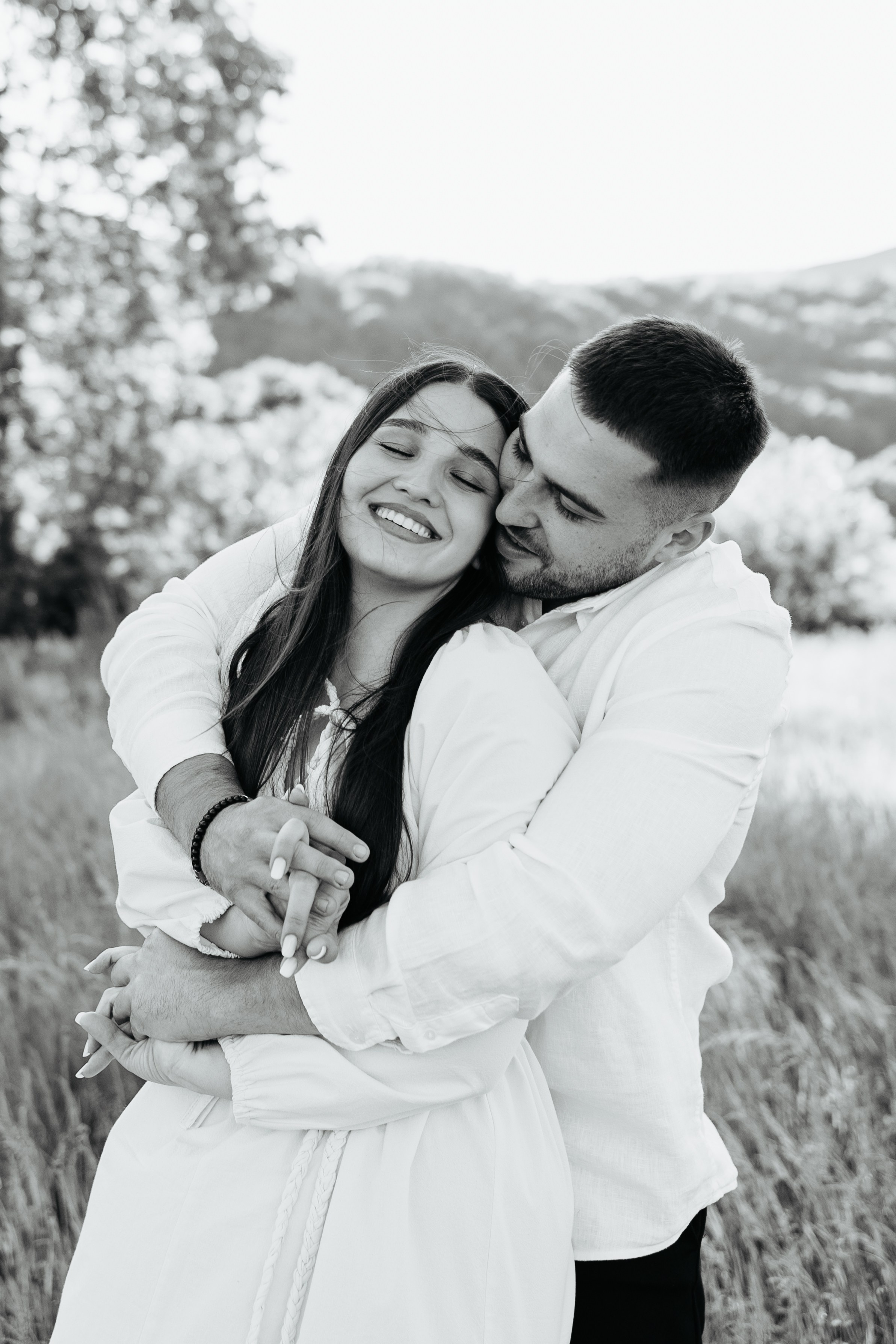 BIANCA & RAUL’S ENGAGEMENT. Wedding Photographer Editorial Storytelling Cluj, Romania & Europe|Lore Photography