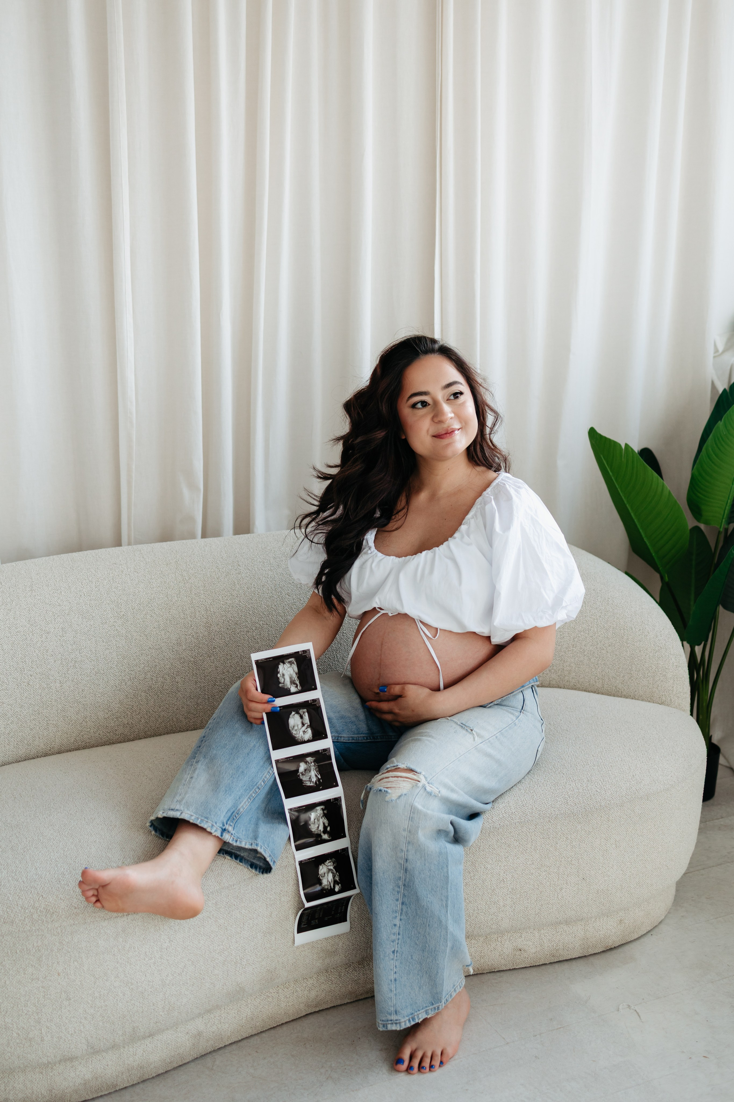 MAYRA & TREY’S MATERNITY STUDIO SESSION. Wedding Photographer Editorial Storytelling Cluj, Romania & Europe|Lore Photography