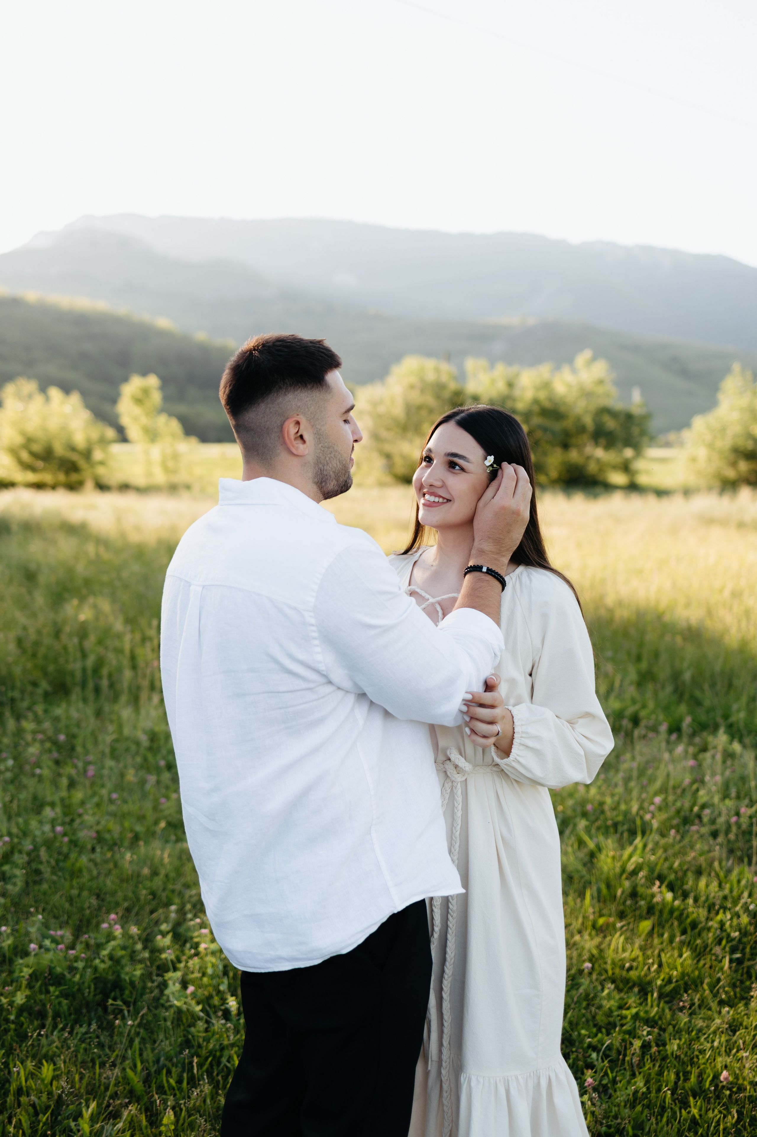 BIANCA & RAUL’S ENGAGEMENT. Wedding Photographer Editorial Storytelling Cluj, Romania & Europe|Lore Photography