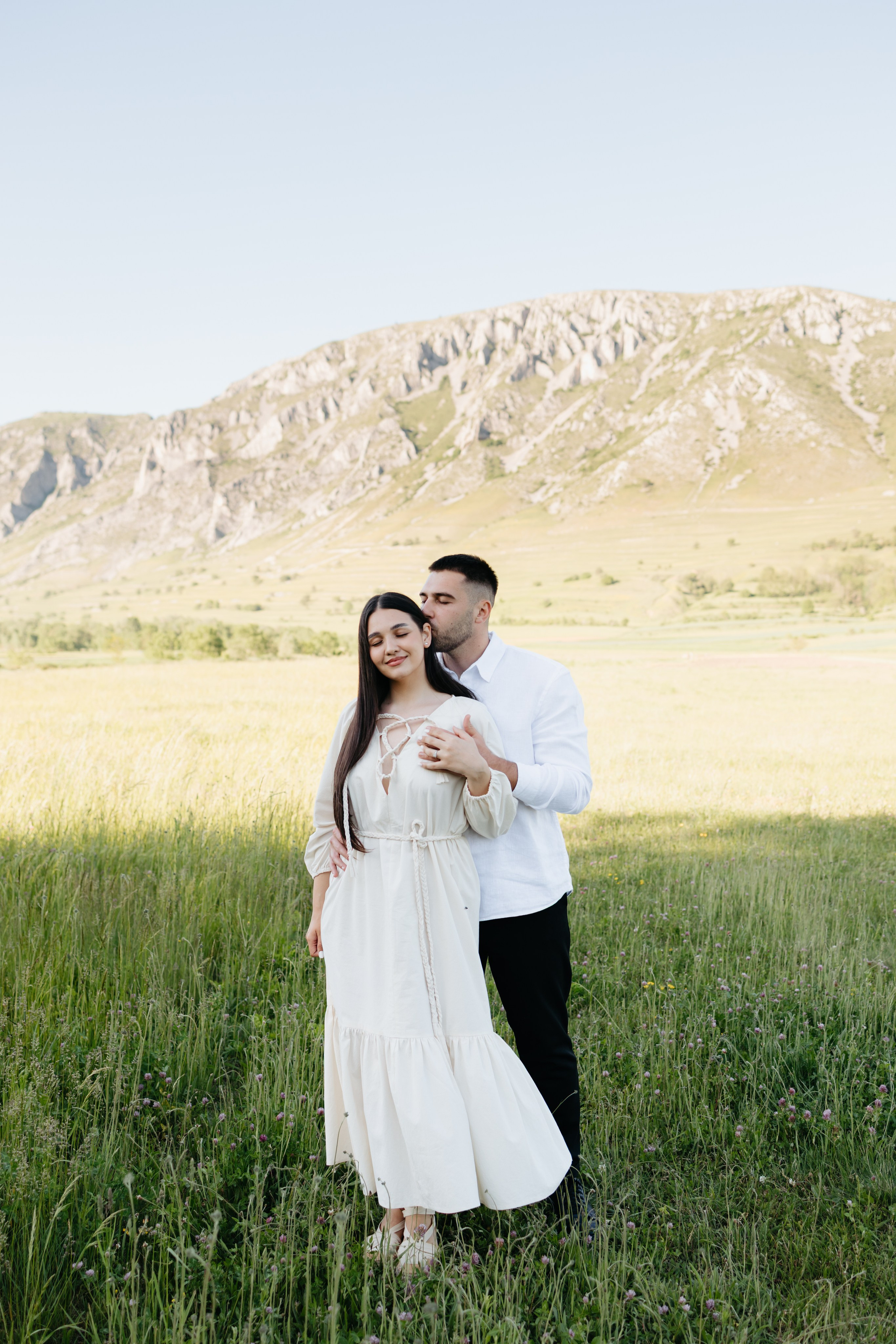 BIANCA & RAUL’S ENGAGEMENT. Wedding Photographer Editorial Storytelling Cluj, Romania & Europe|Lore Photography