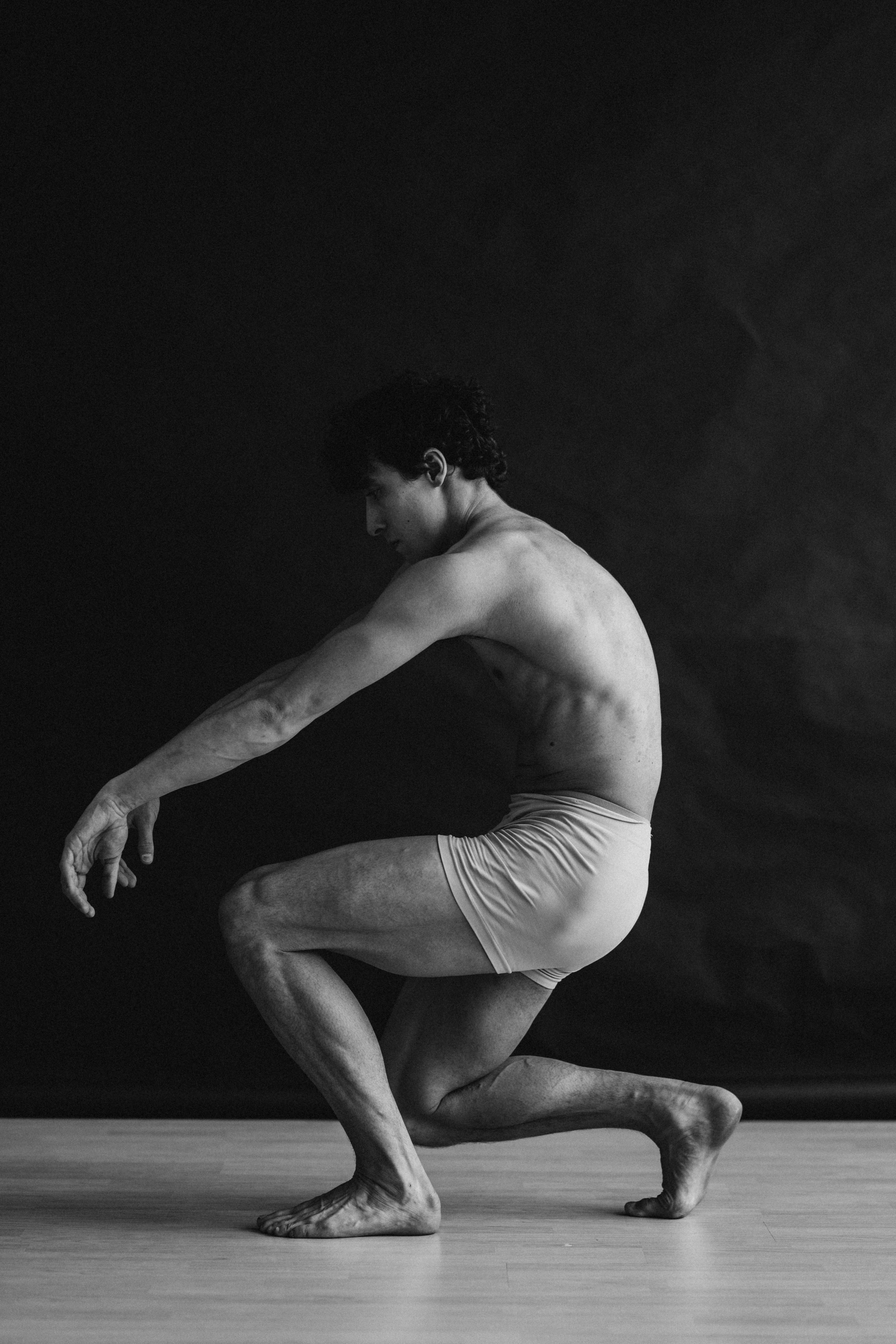 DANCERS. Victoria Olonen – Cinematic Portrait Artist | Helsinki & Europe
