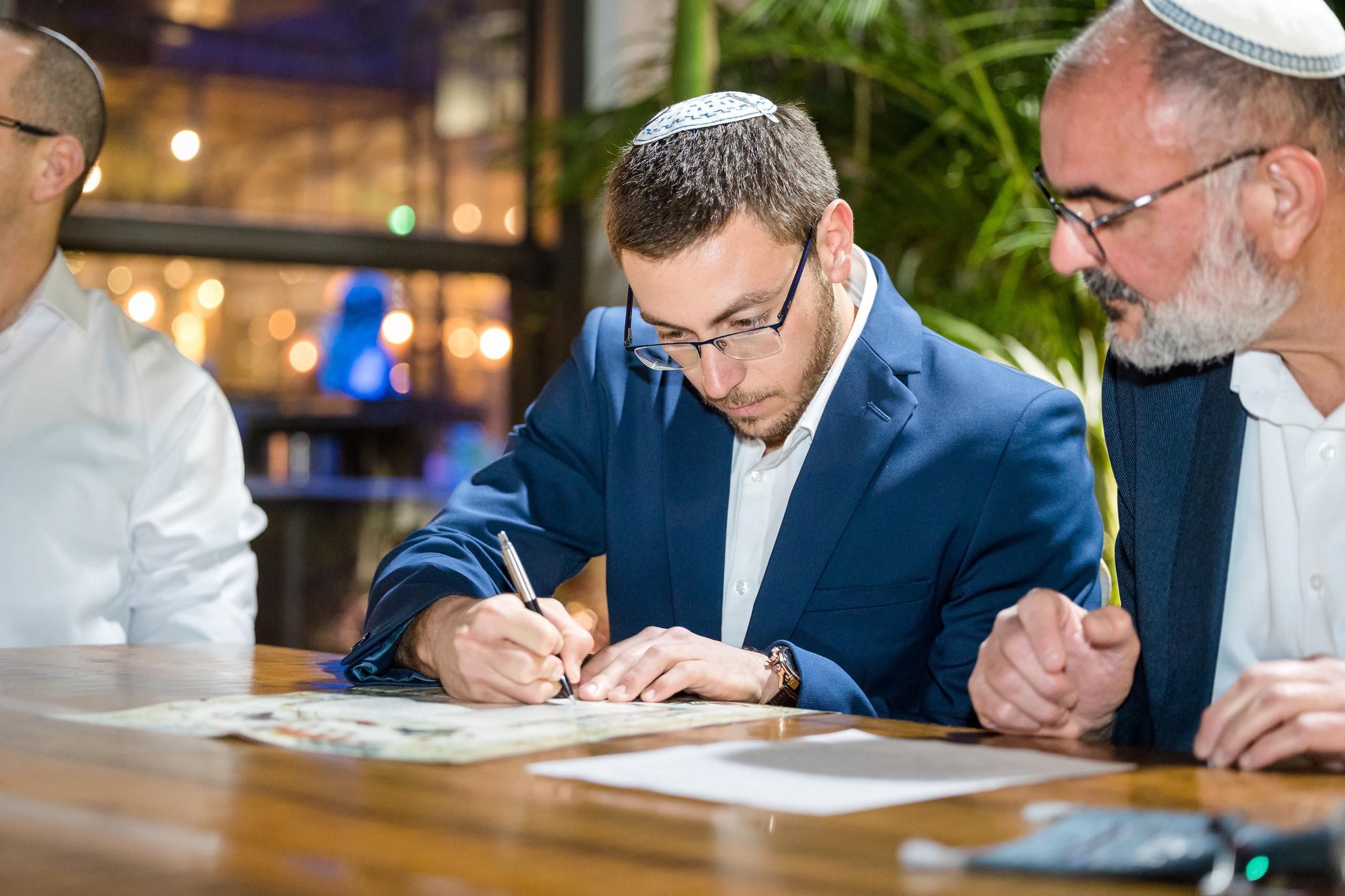 Ofri & Snir. AMIR BUCHNIK PHOTOGRAPHER