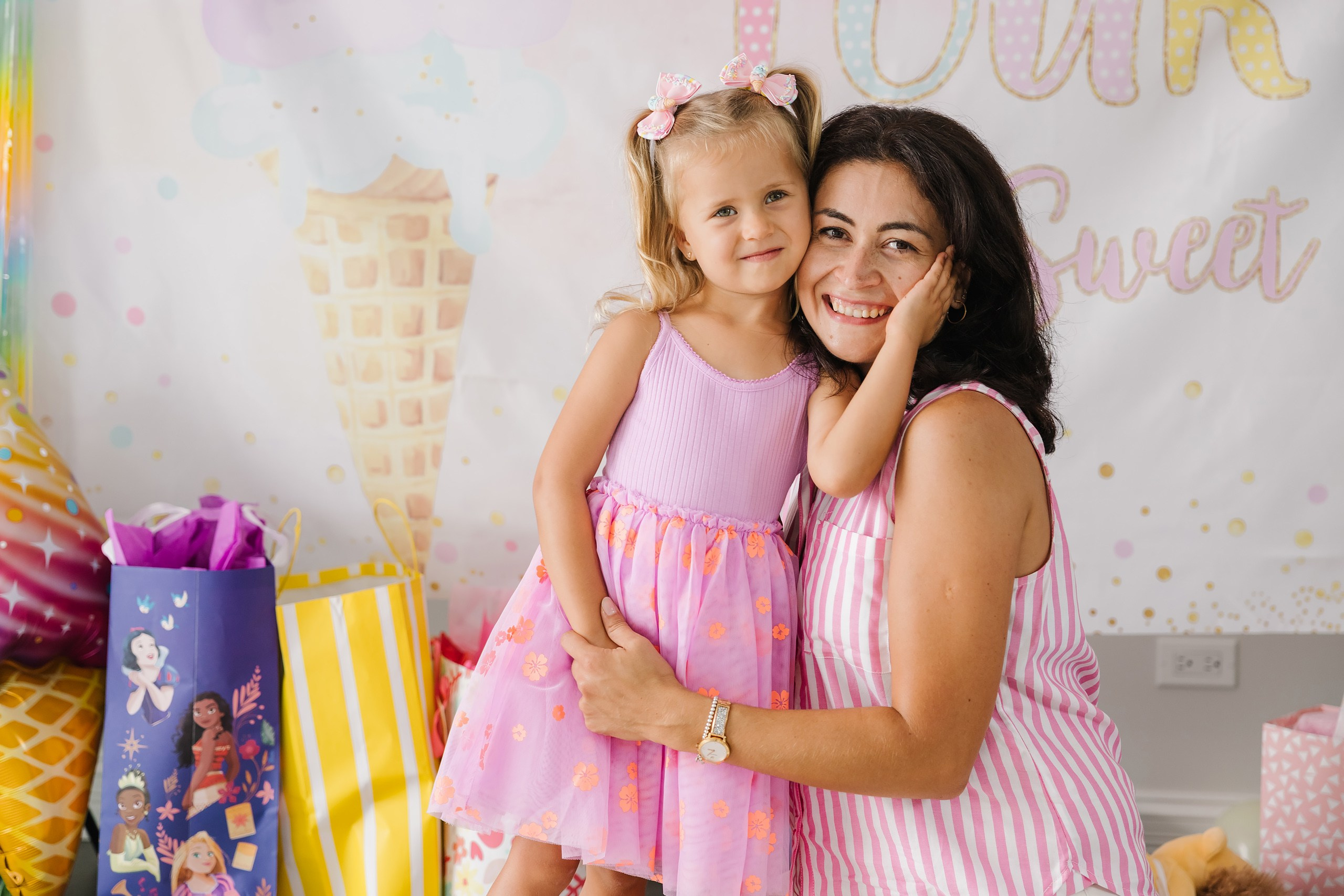 Birthday Party. Wedding family event photographer in Chicago Nick Yushevich