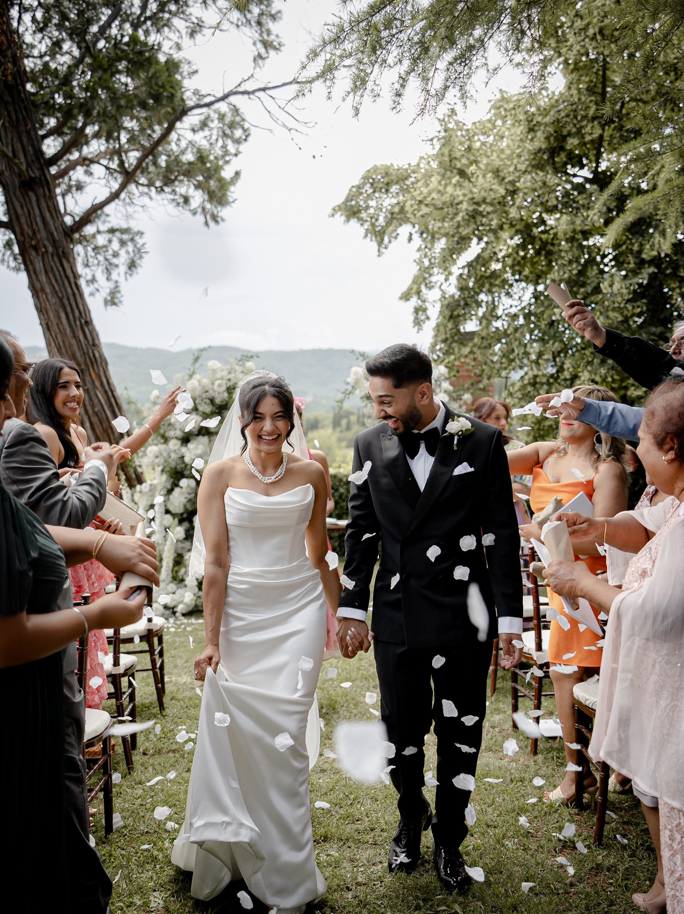 Indian Wedding in Tuscany. Stefano Passerini Editorial Wedding Photographer in Italy