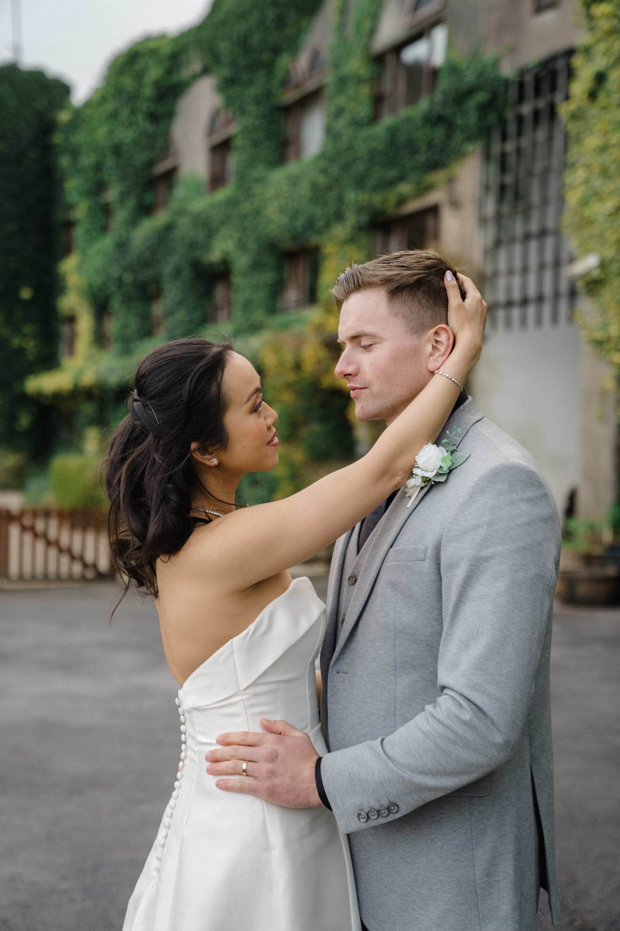 Aongas & Yannie. Wedding and family photographer Ireland