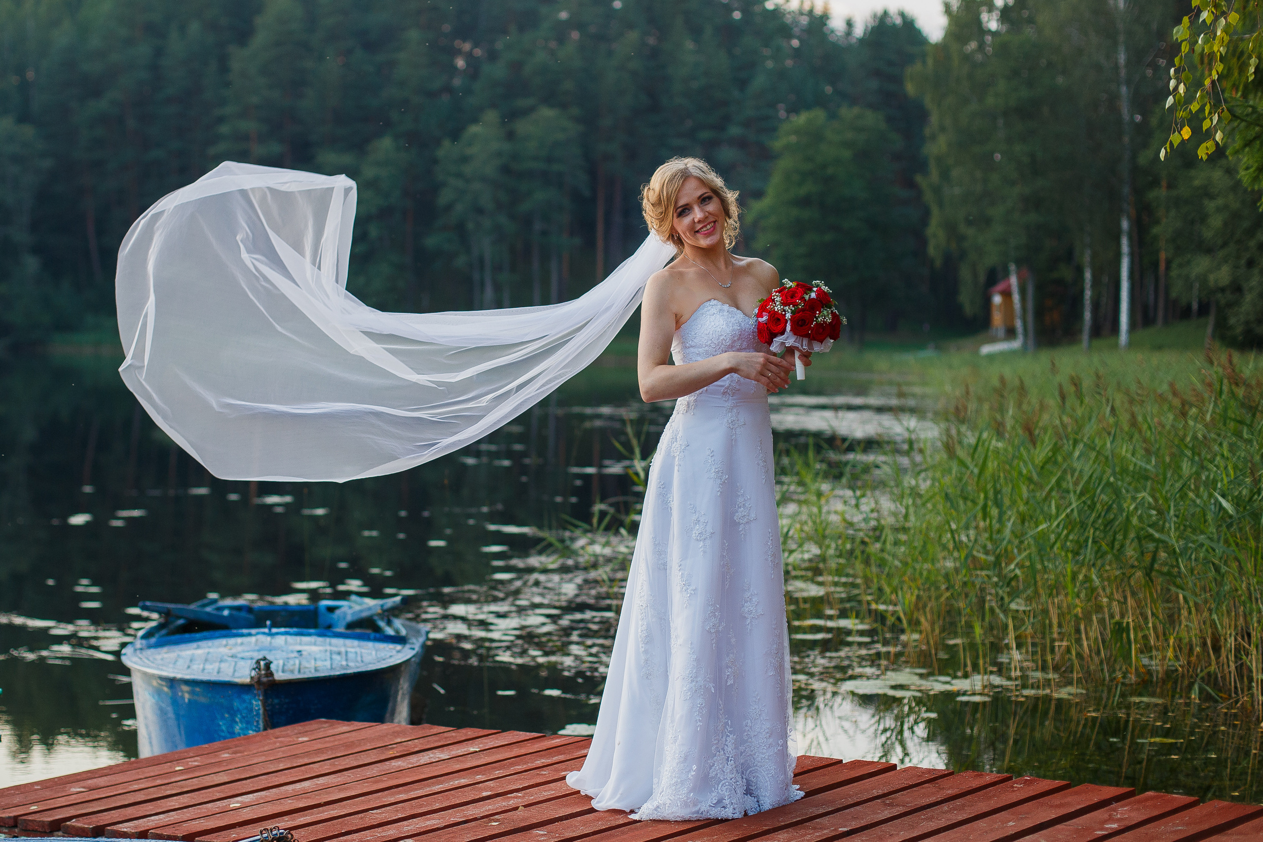 Kāzu fotosesijas Latgalē. Populārākā kāzu, bērnu un ģimeņu fotogrāfe Latgalē Veronika Lokotko
