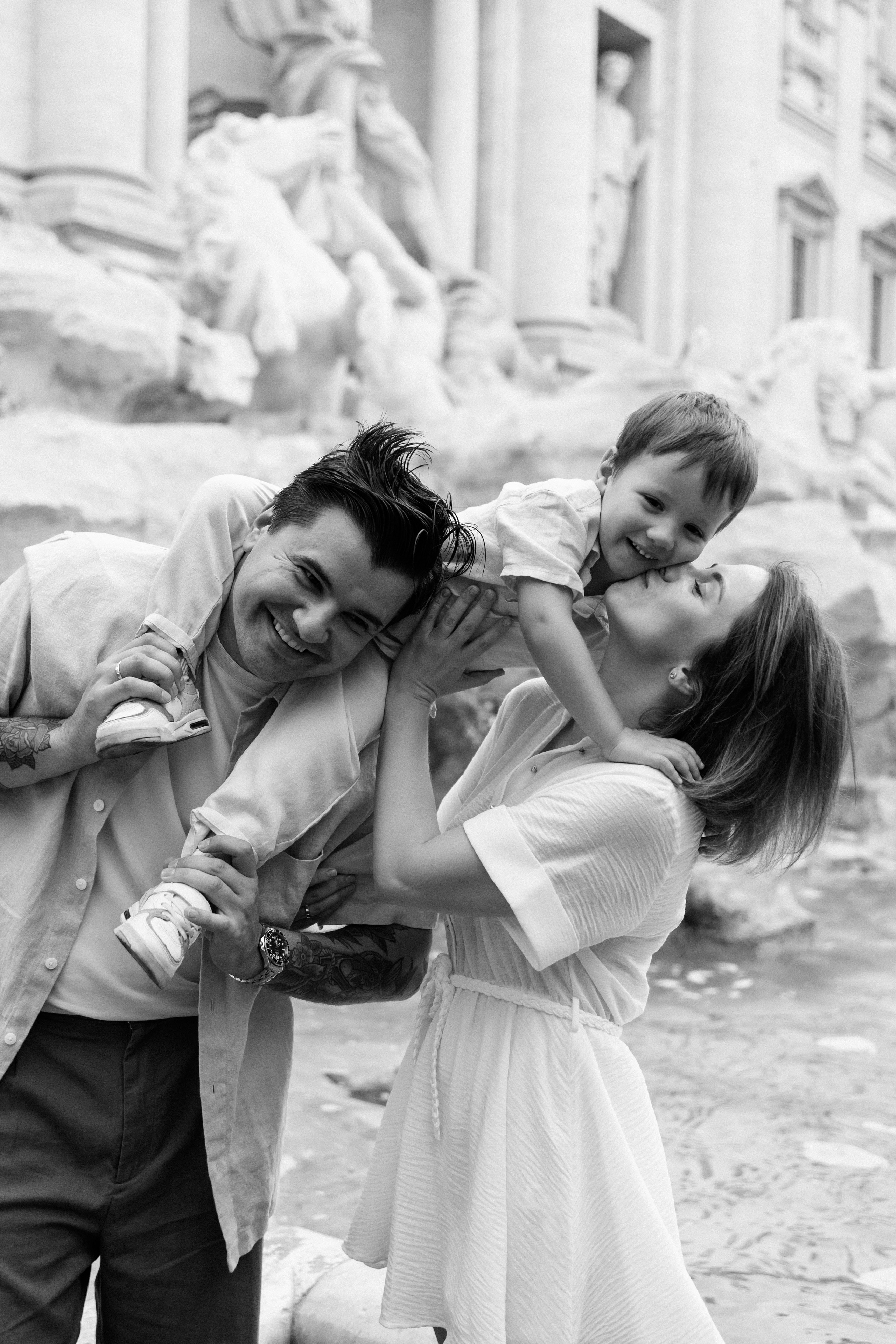 Wedding photographer Italy Rome, Tuscany, Lake Como, Sicily, Puglia. Wedding Photographer Rome Tuscany Como Sicily Puglia Amalfy Italy- Oksana Savenchuk