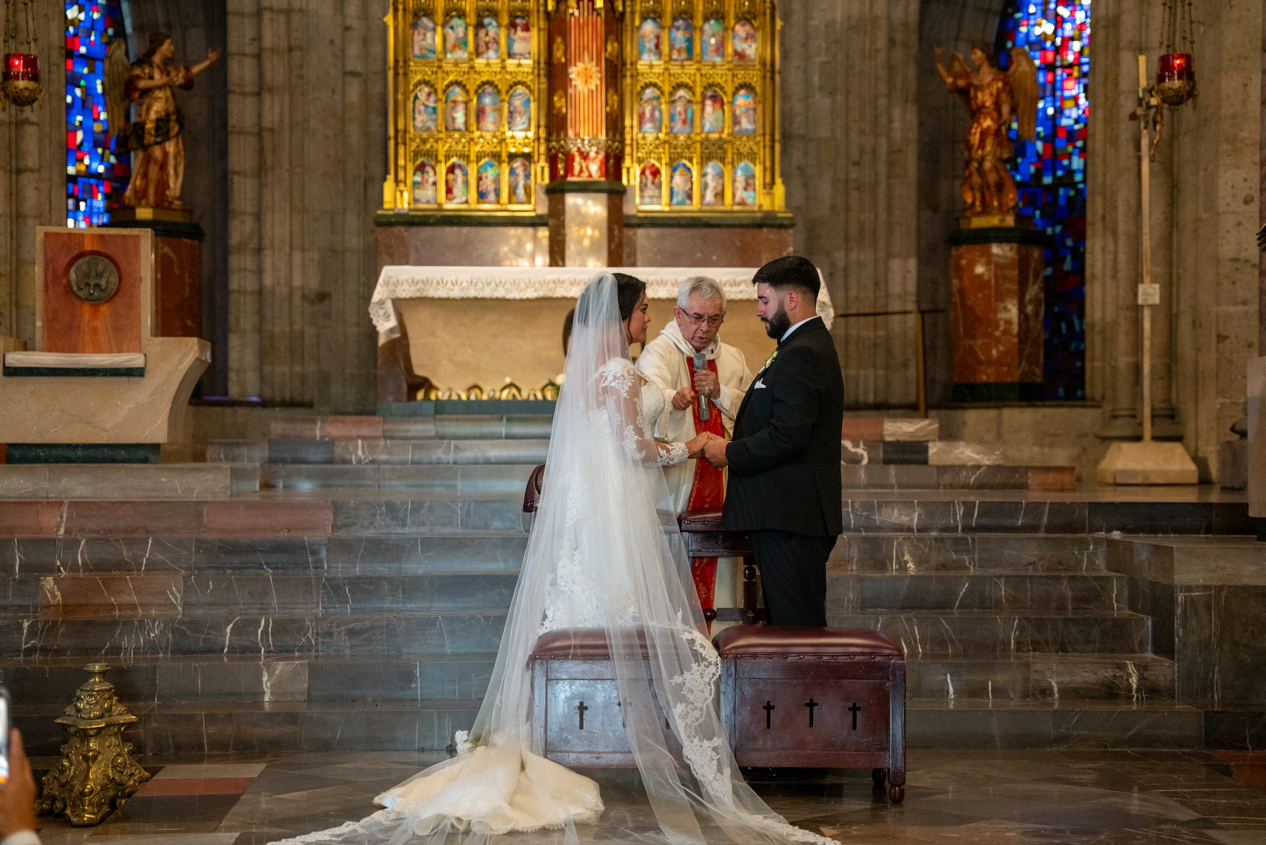 Daniel & Jannet. Elopement & Lifestyle Wedding Photographer