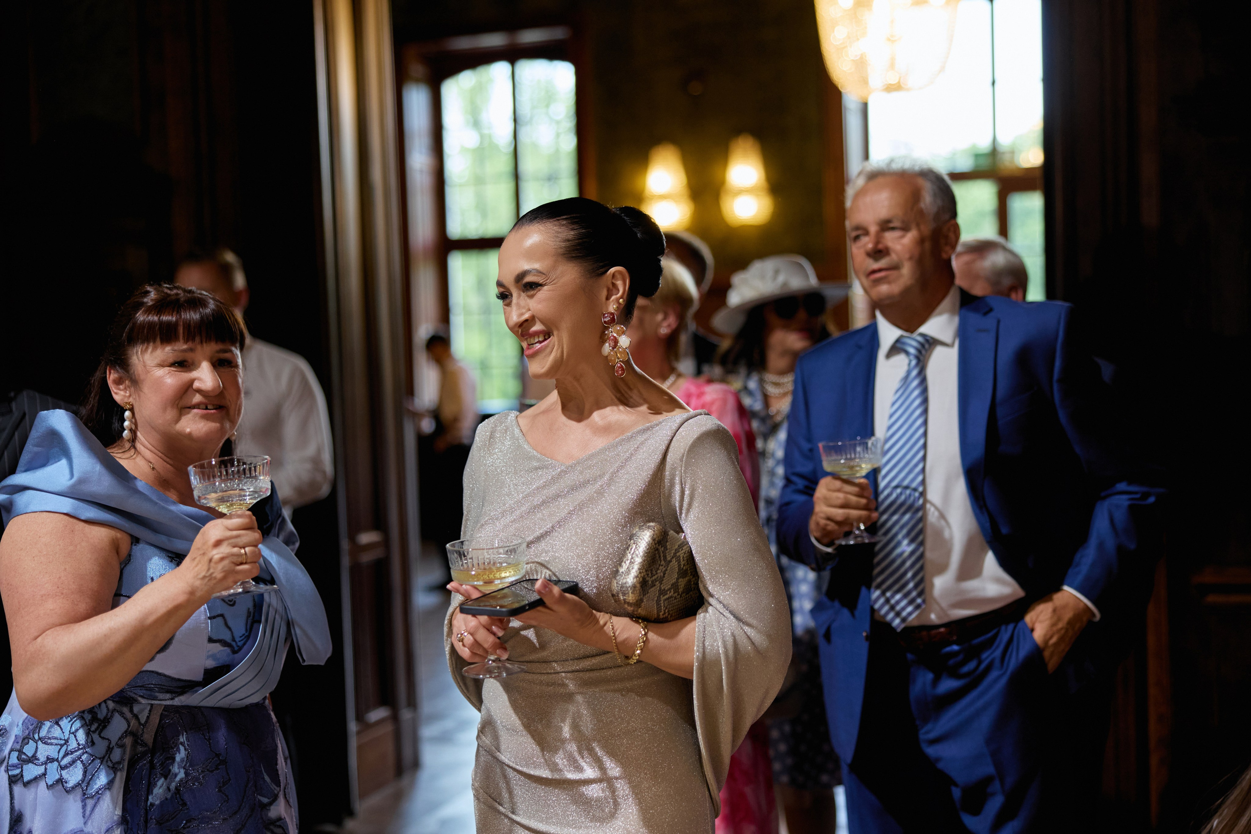 Wiktoria & Kacper. Pałac Goetz. Fotograf ślubny i rodzinny w Krakowie Yana Klymova