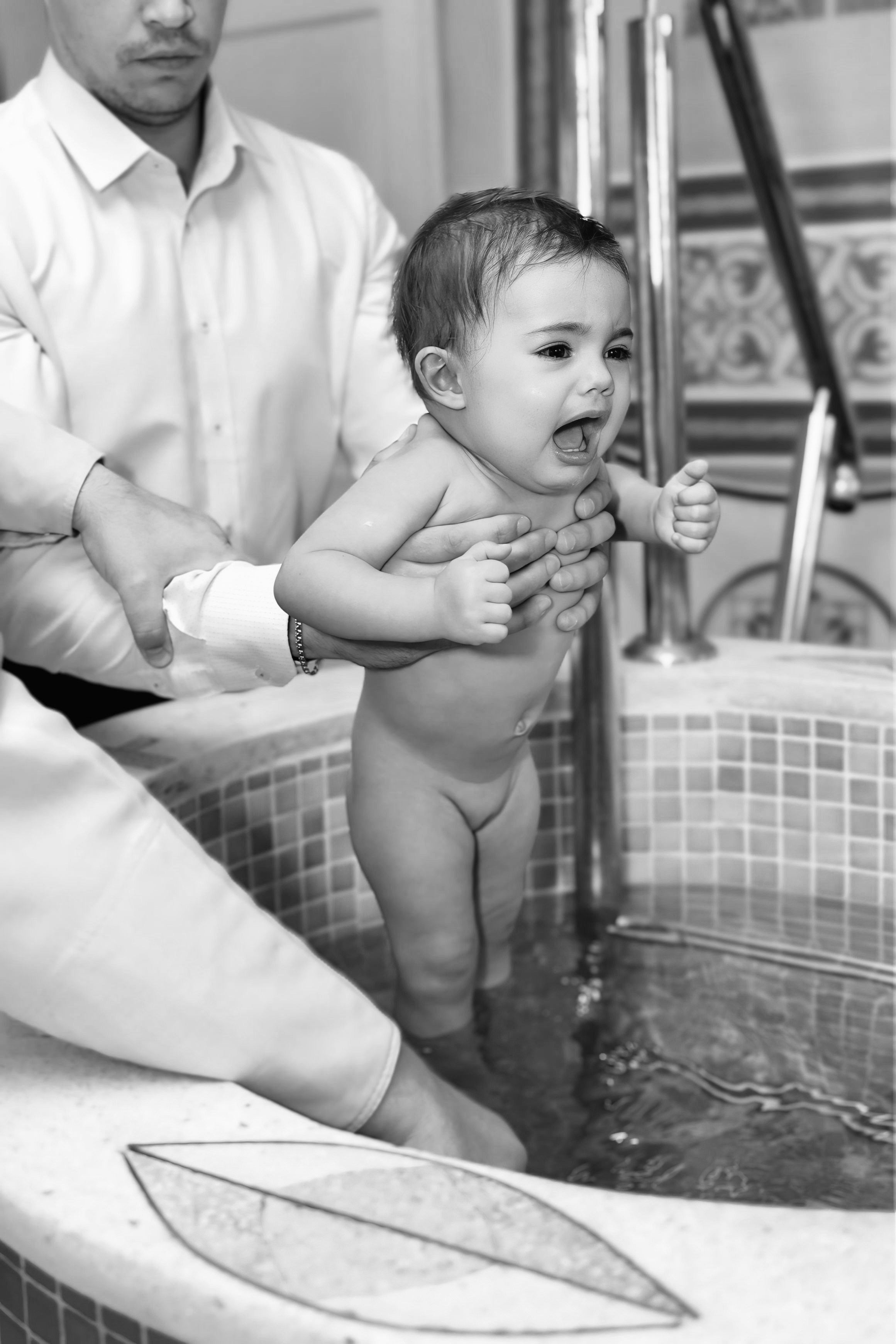 Botez. Fotograf al tainelor bisericești – Alina Fetu