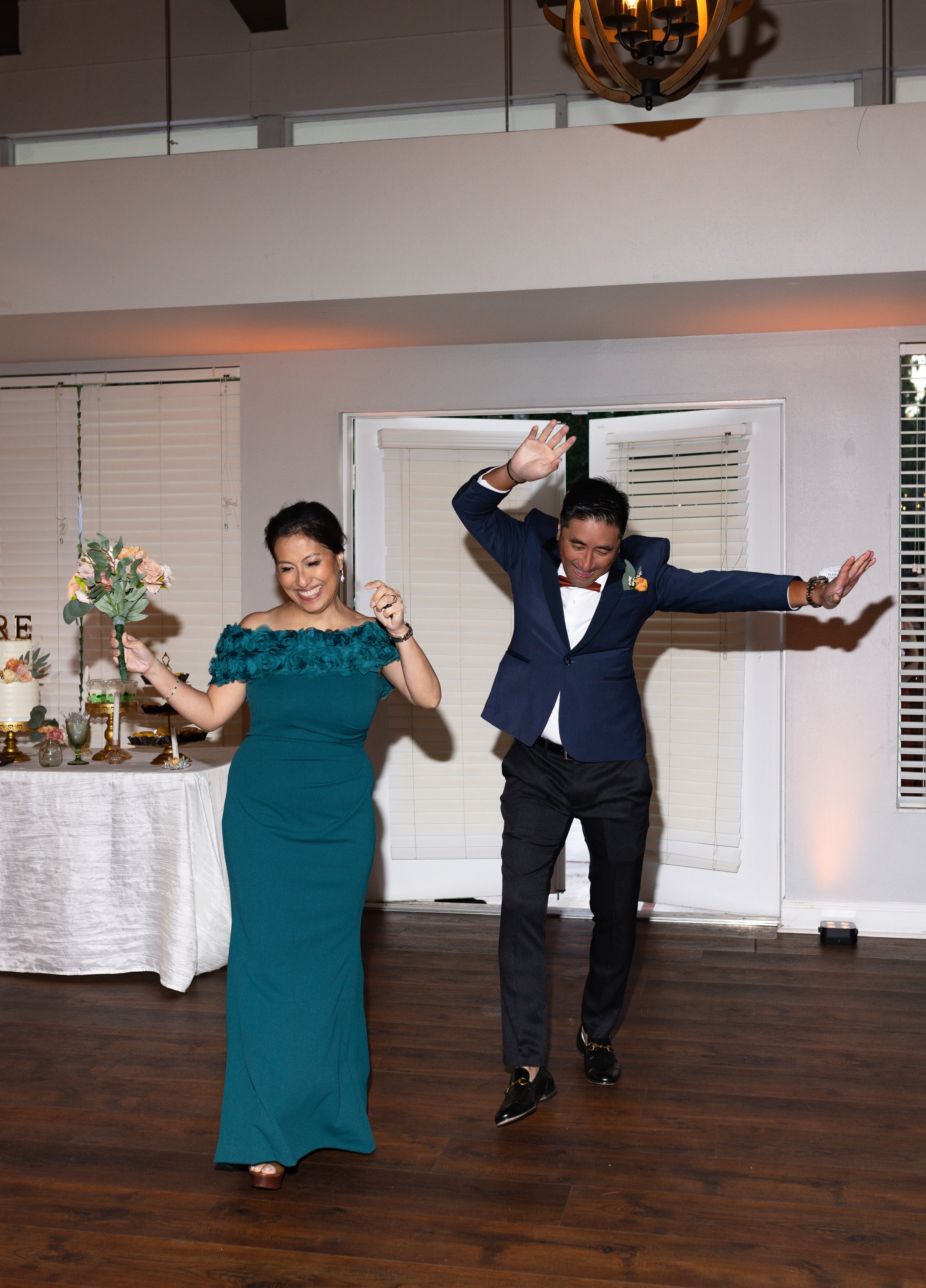 Eunice and RJ. Orlando. Photographer Anastasia Nagibina