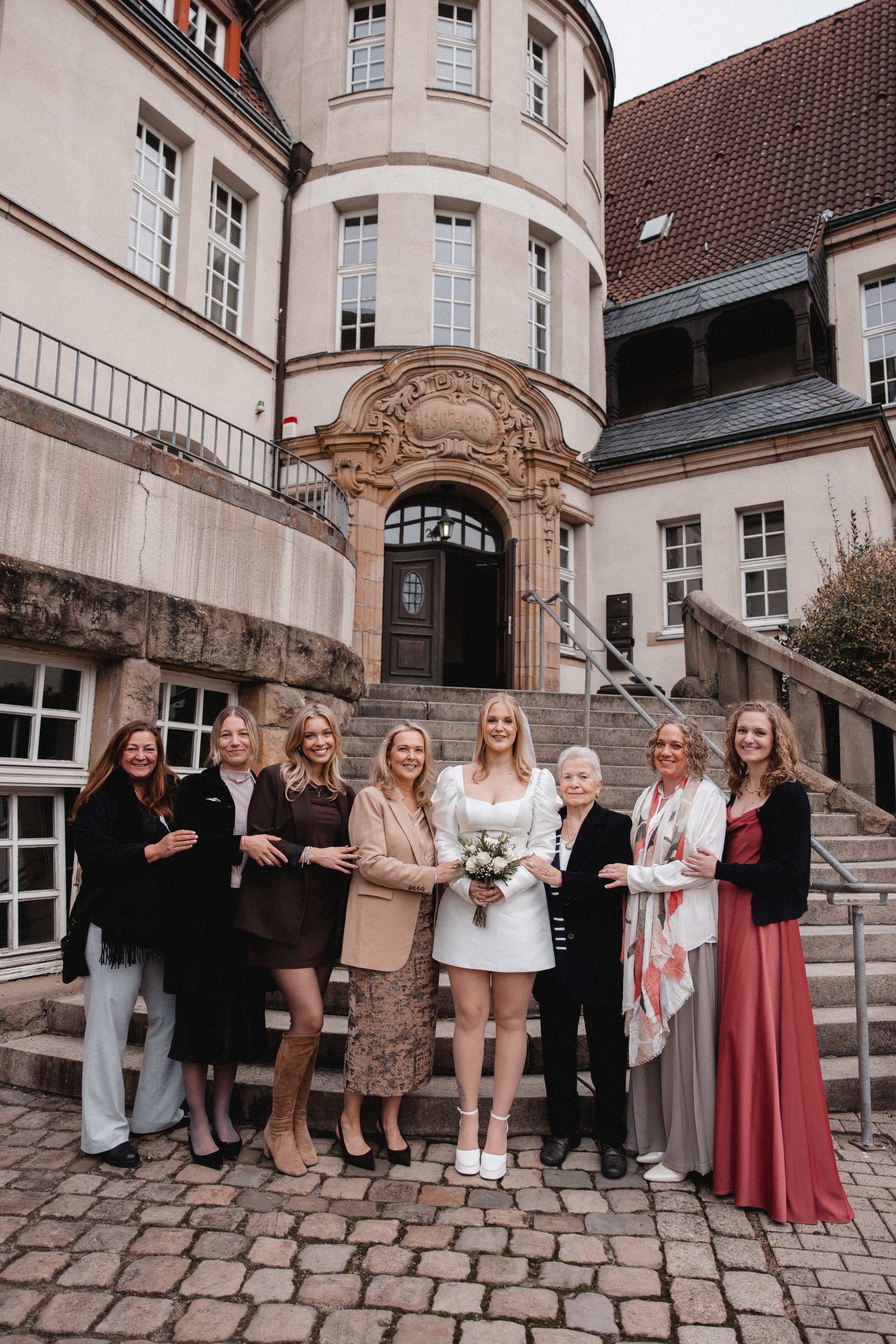Louisa & Niklas | Schlosshotel Hugenpoet. Photographer in Bochum Dolia Halyna