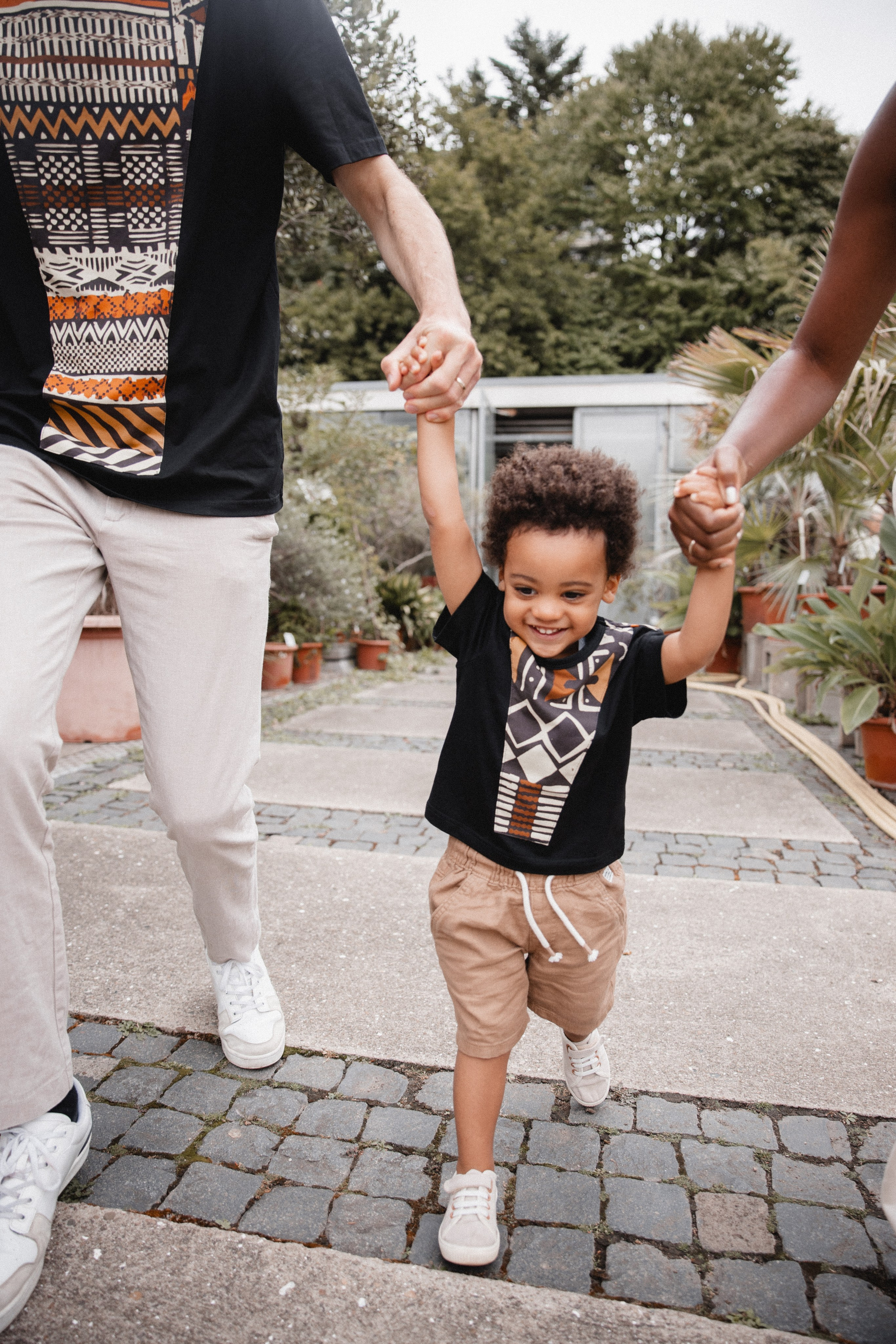 Babybauch Shooting im Botanischen Garten Bochum | Reiche Fotografie. Hochzeitsfotografin Bochum | Halyna Reiche Fotografie NRW