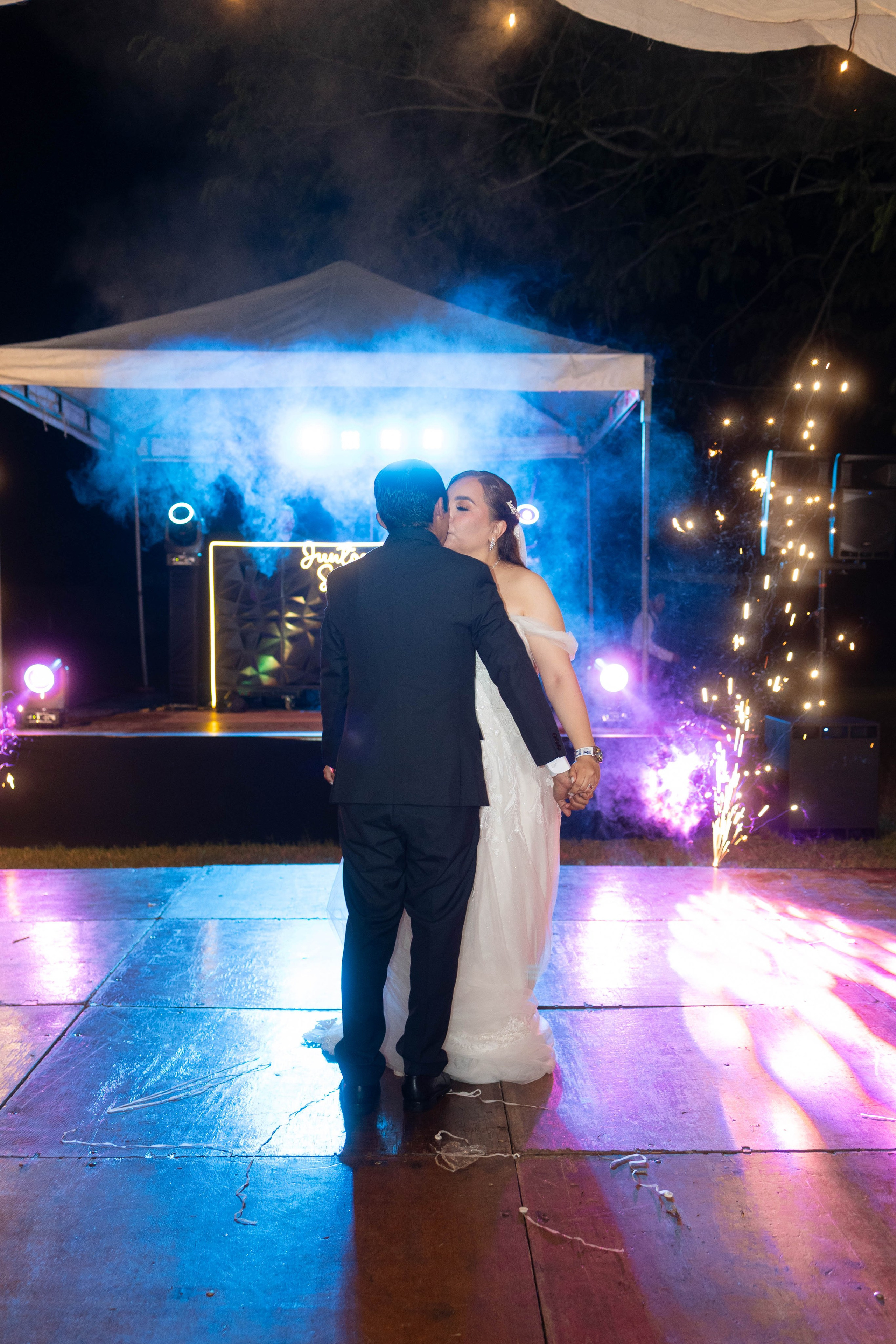 Diana y Ricardo. Eduardo Barrientos Fotografía