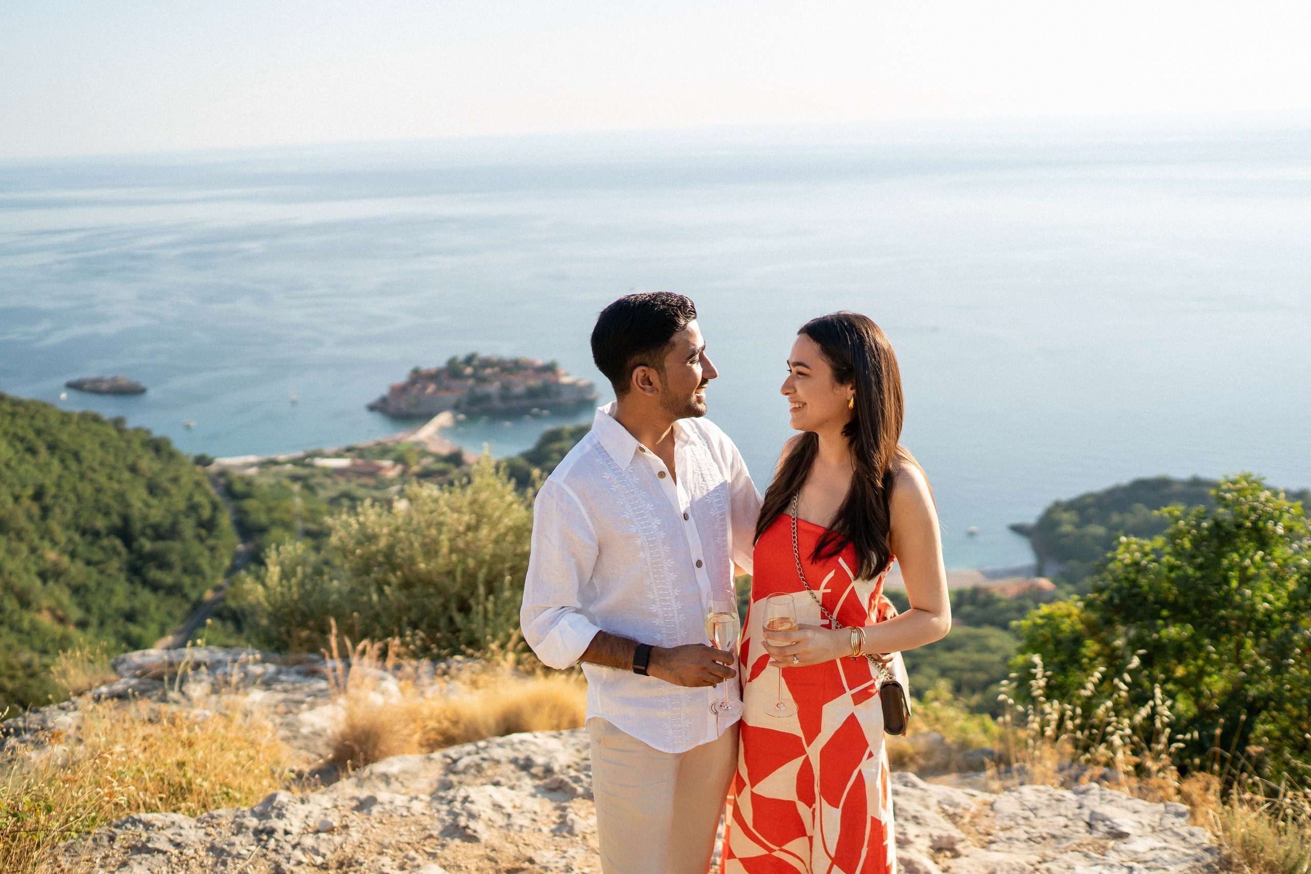 Сделайте предложение с невероятным видом в Черногории