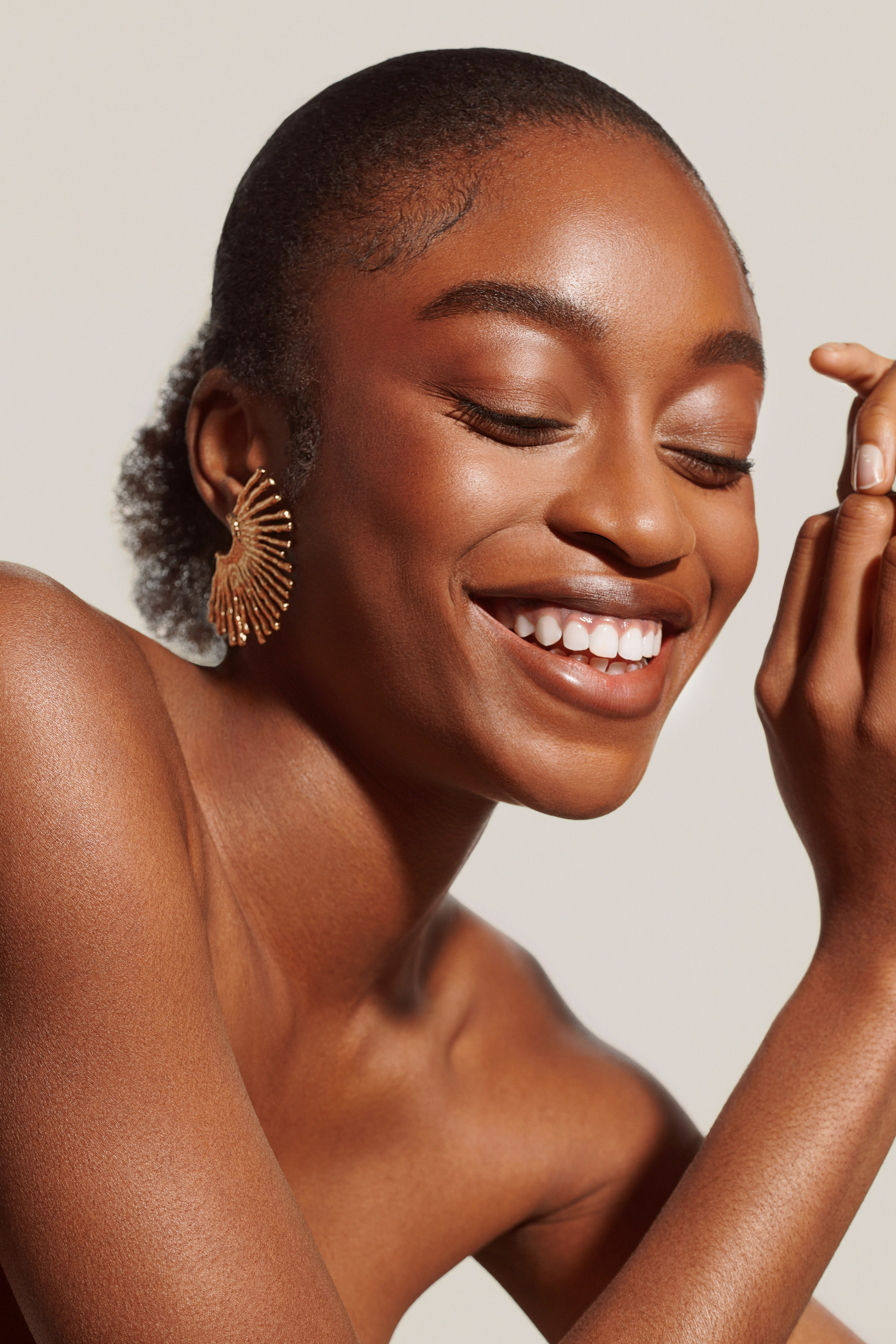 BEAUTY. Beauty, Fashion and Editorial Retoucher