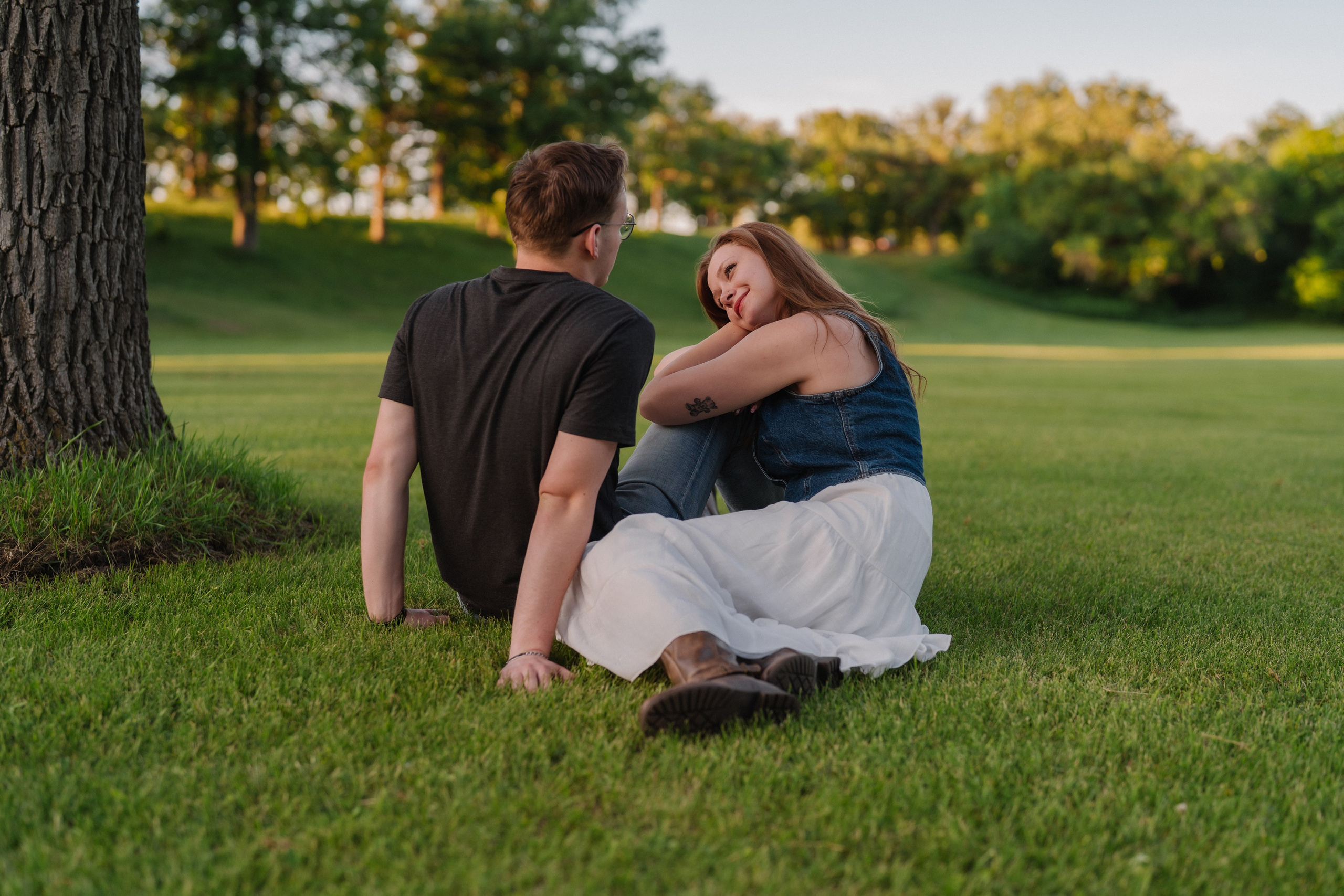 Romance in the park. Photographer Viktoriia Skavronskaya