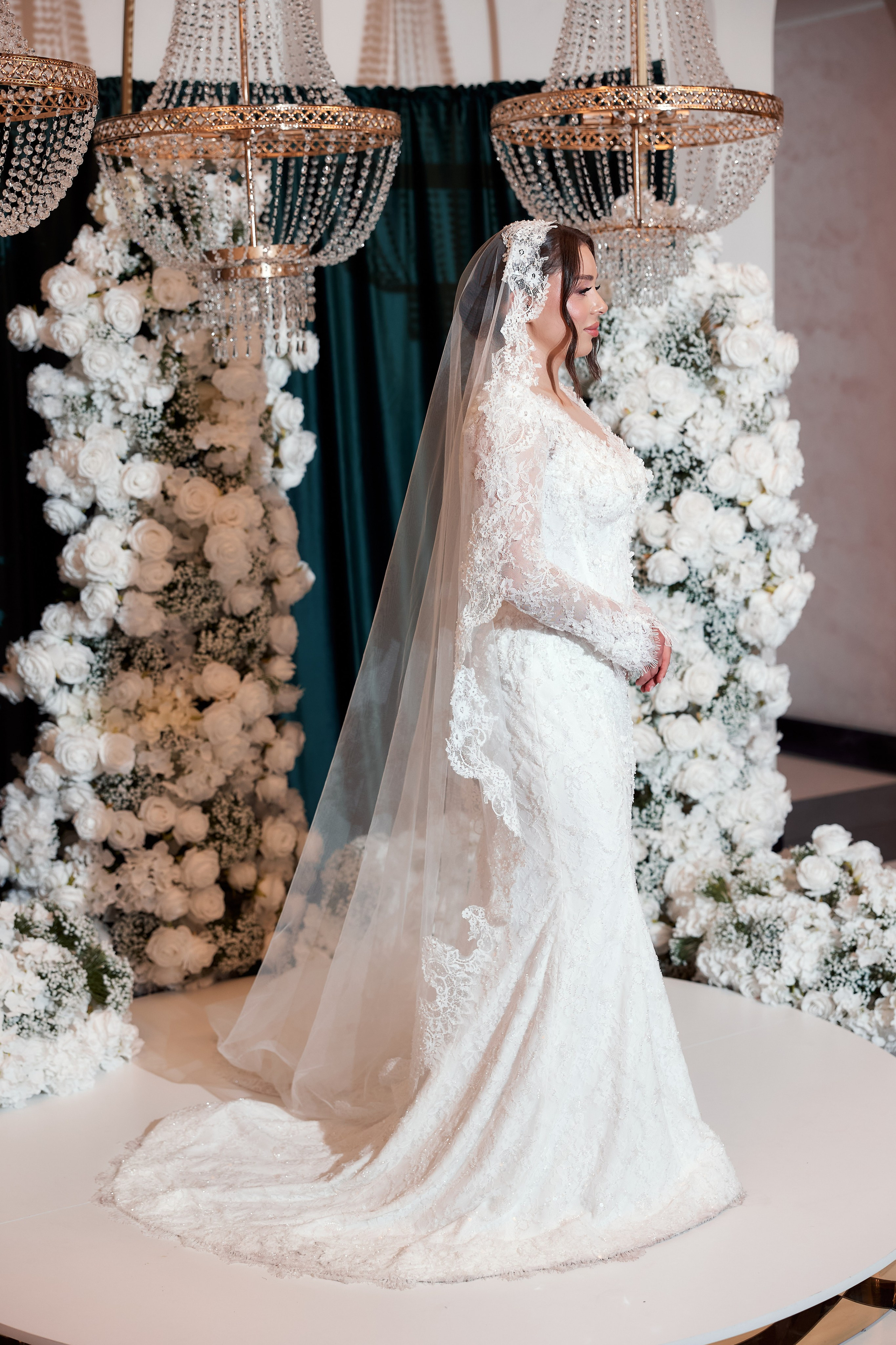 Emil & Cristina. Photographer Luca Medieșan