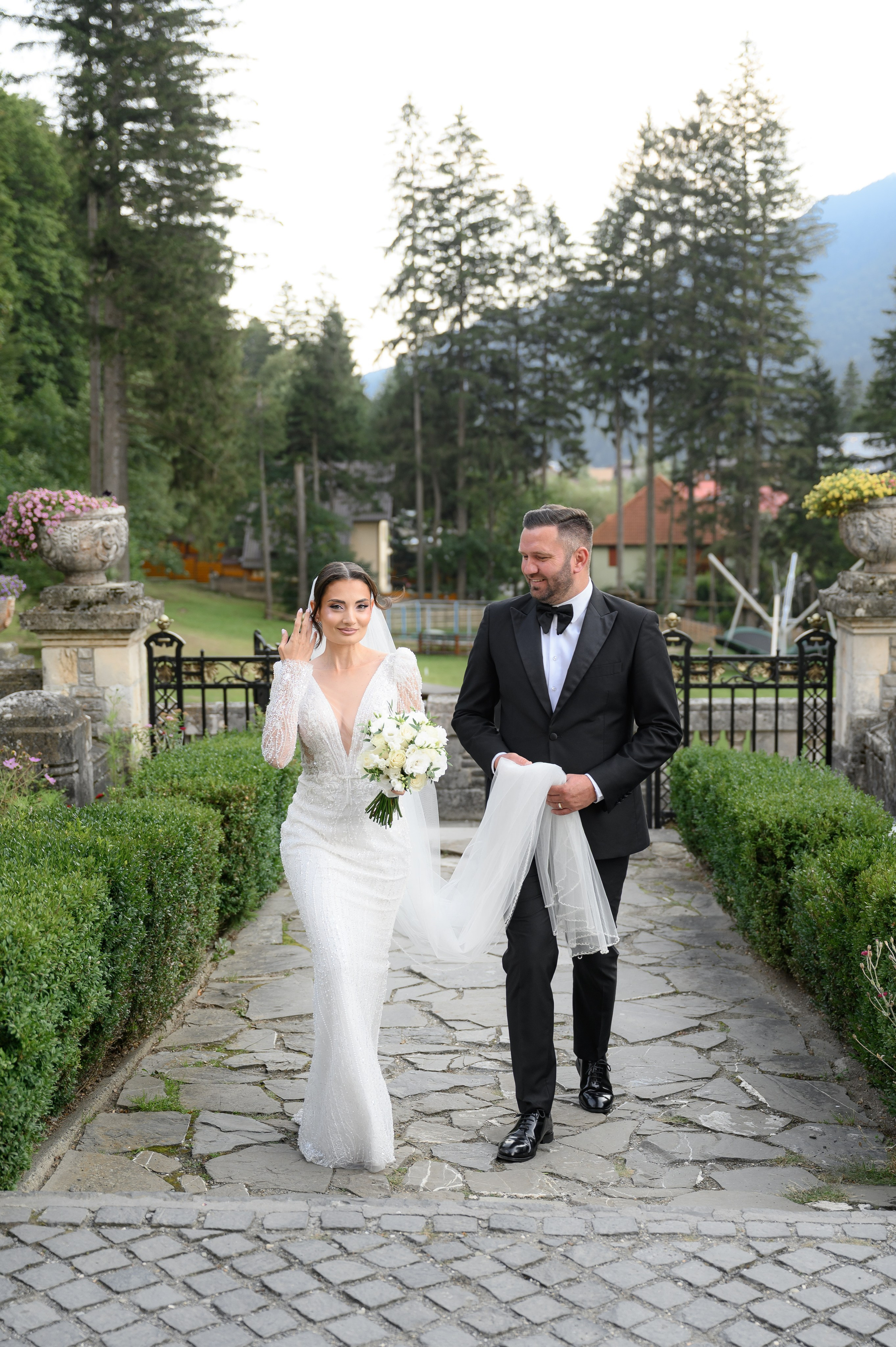 Mălina & Silviu – ședință foto la Castelul Cantacuzino | Fotograf nuntă