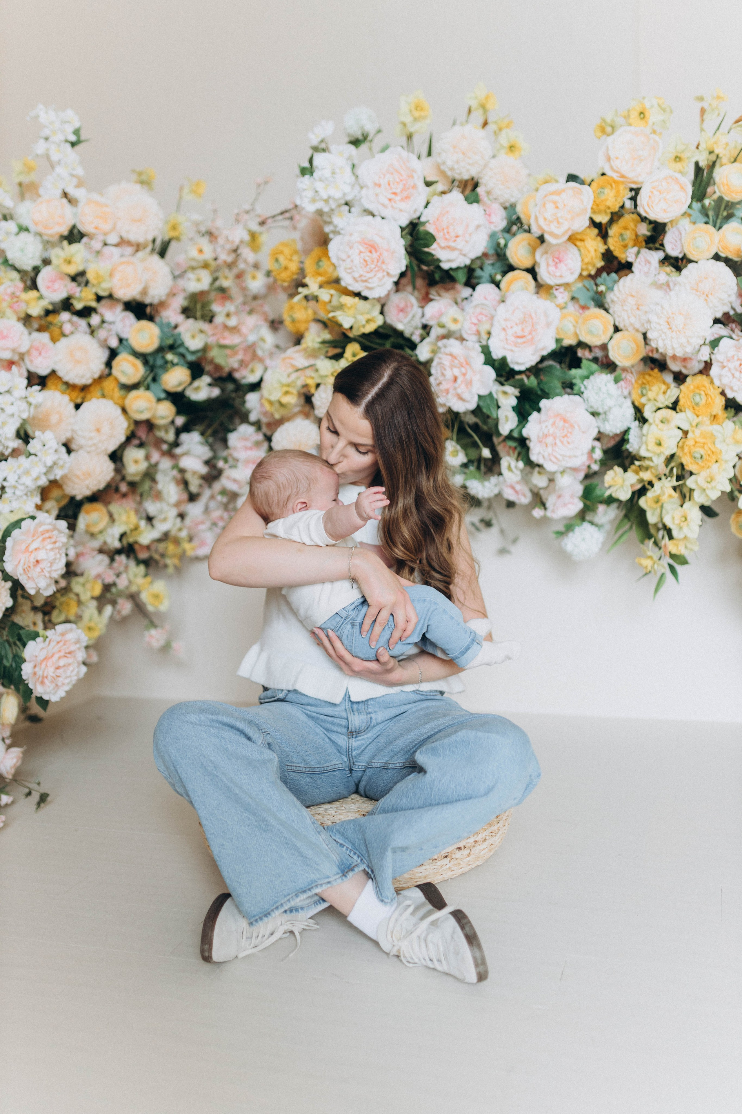 E & T Sweet Family moments. Photographer | Naomi Maklin