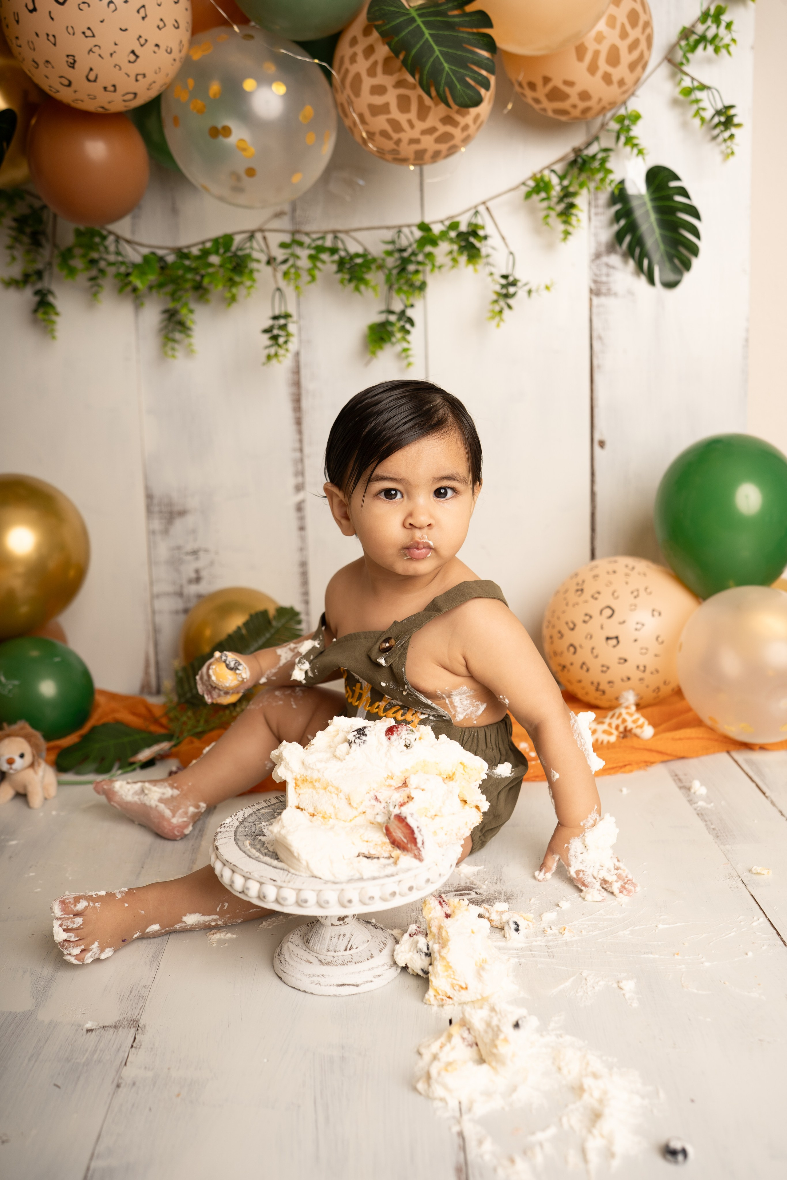 Cake Smash. Maternity, family and newborn photography in San Francisco Bay Area