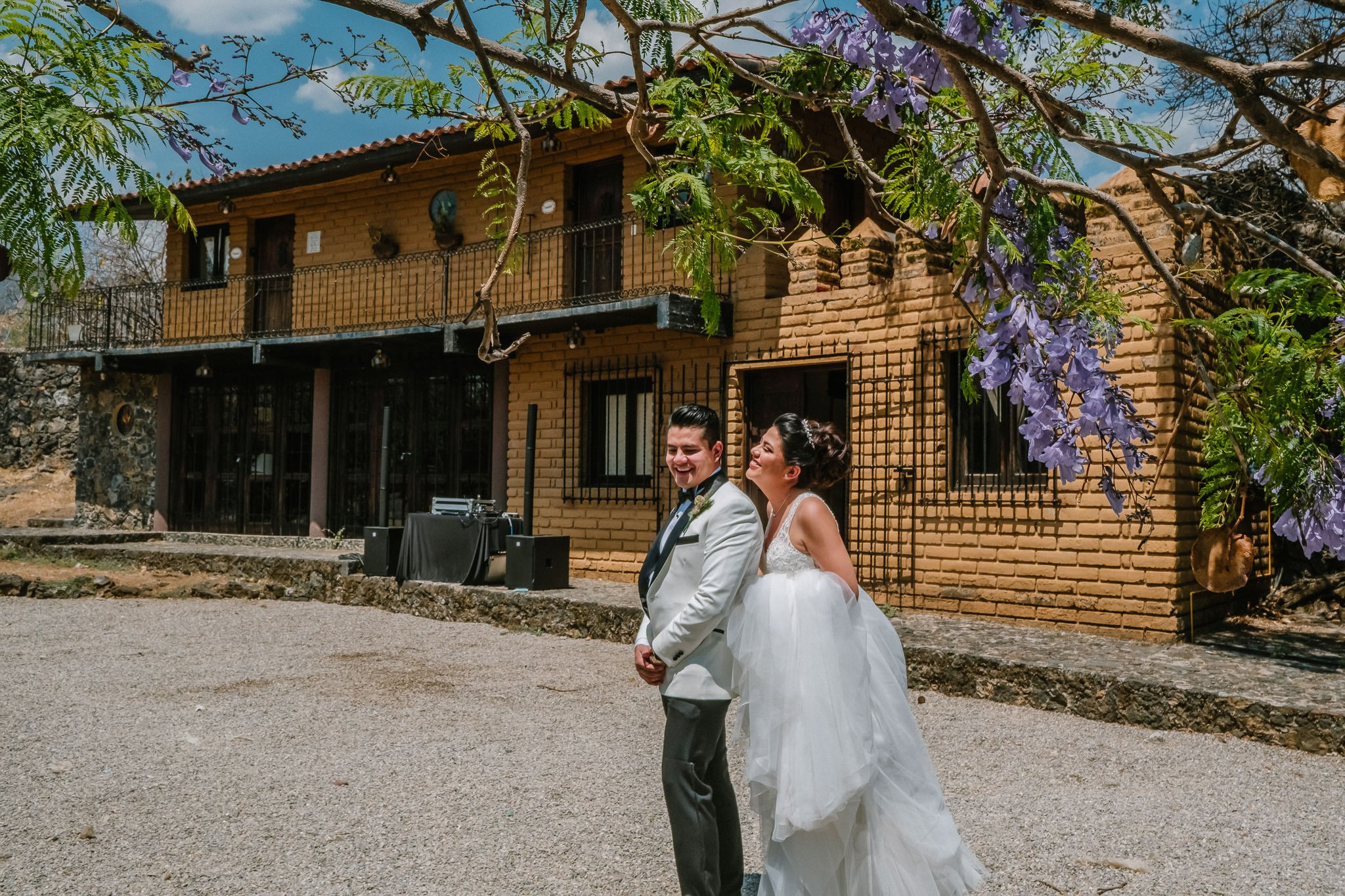 Yenisel & Raul / Tepoztlan. Wedding and family photographer in Mexico City
