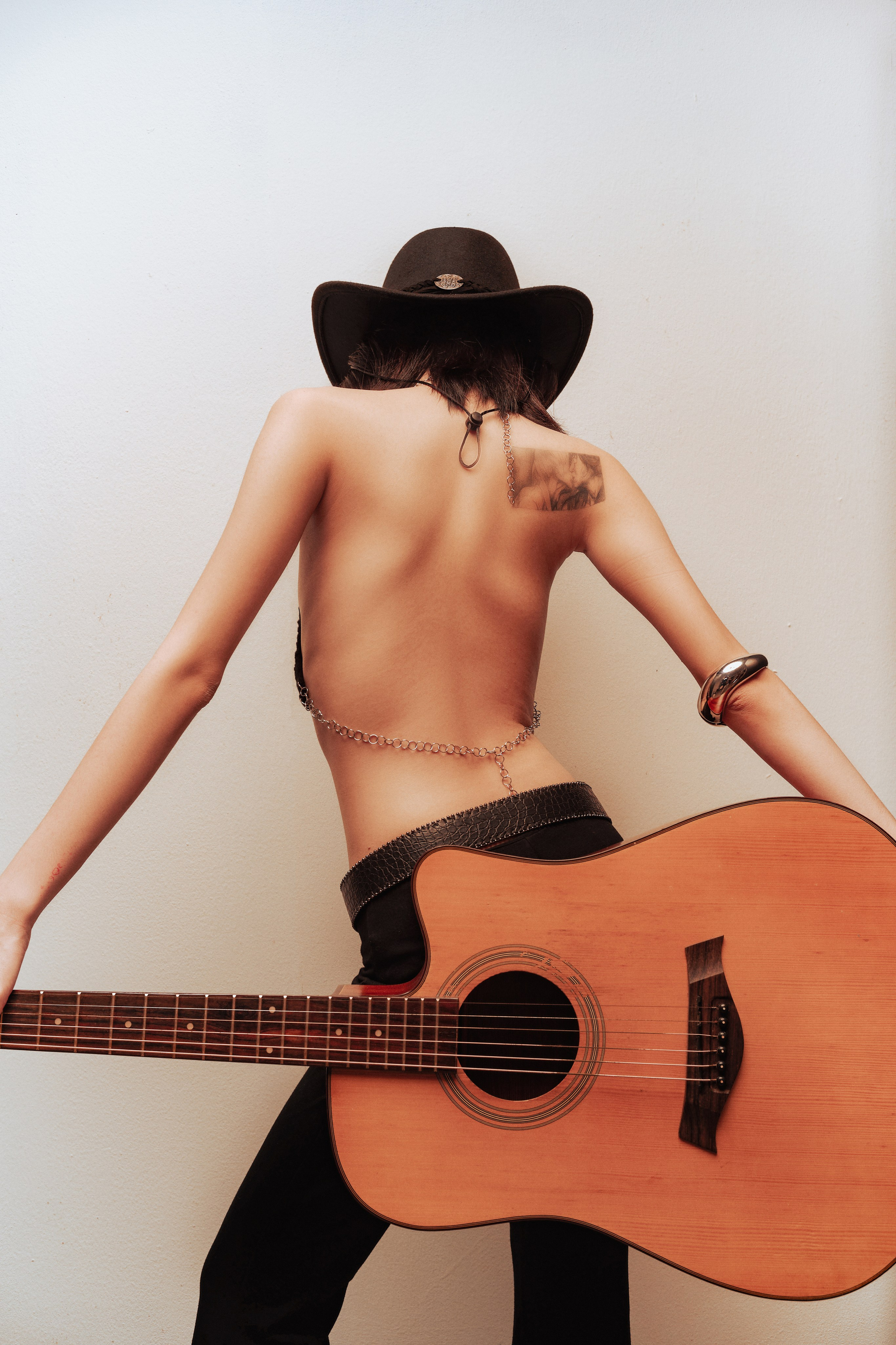 KONATO COWGIRL. FINE ART PHOTOGRAPHY