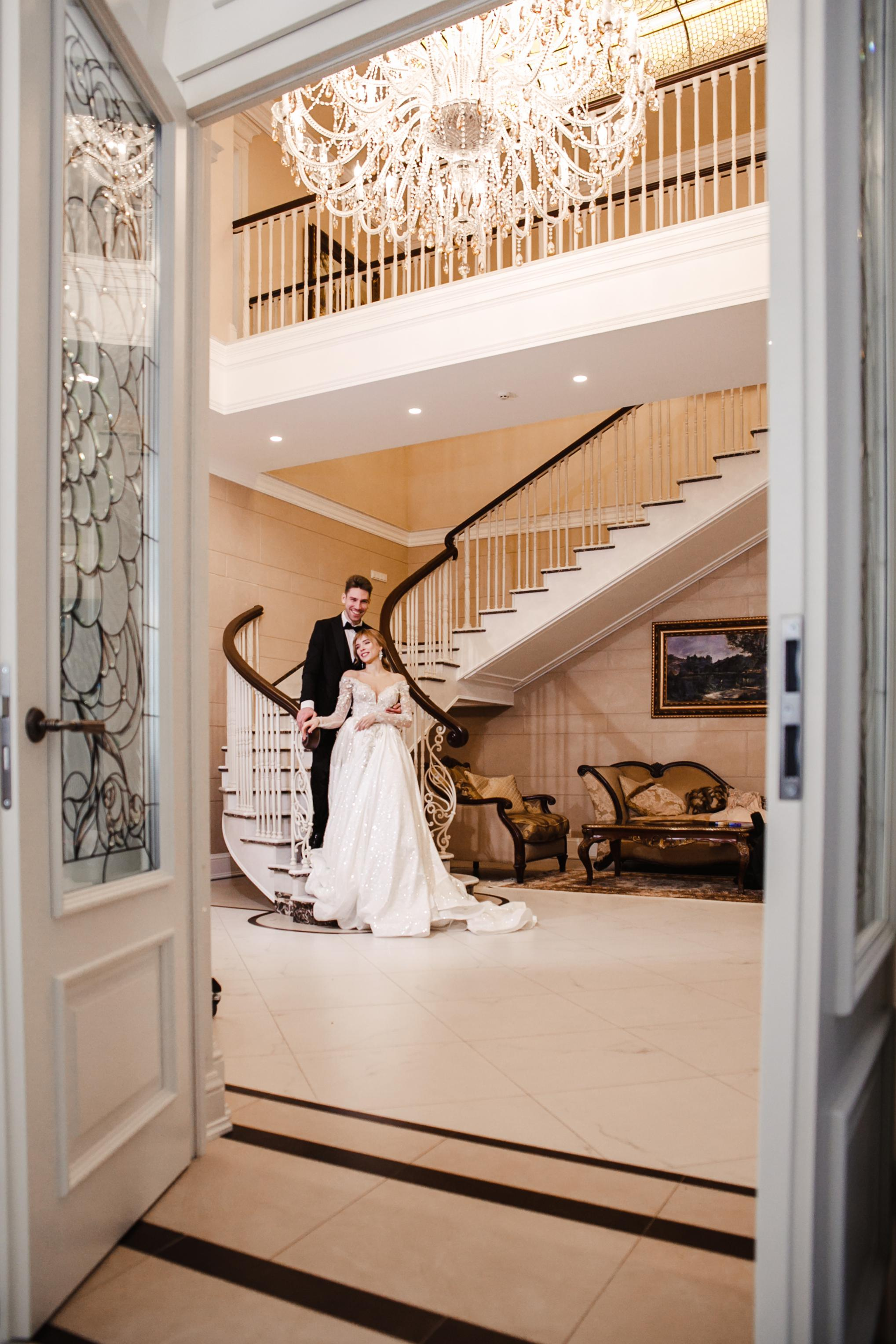 2021 De Luxe Wedding Photoshoot Esteema Residence Kiev Ukraine. Iurkovski PHOTOGRAPHY in Europe. Luxury destination weddings and events