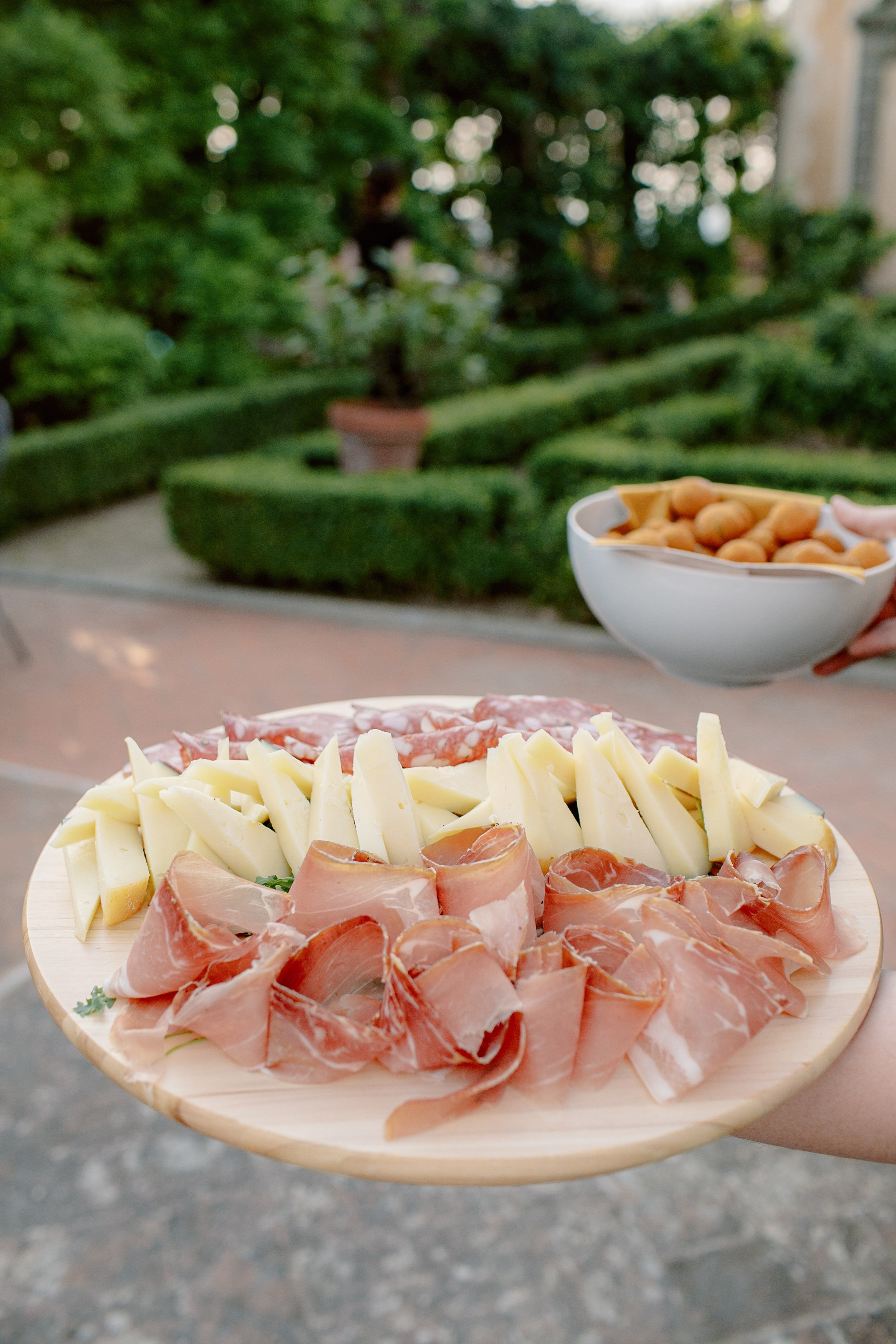 Tuscany Castello di Montegufoni wedding. Iurkovski PHOTOGRAPHY in Europe. Luxury destination weddings and events