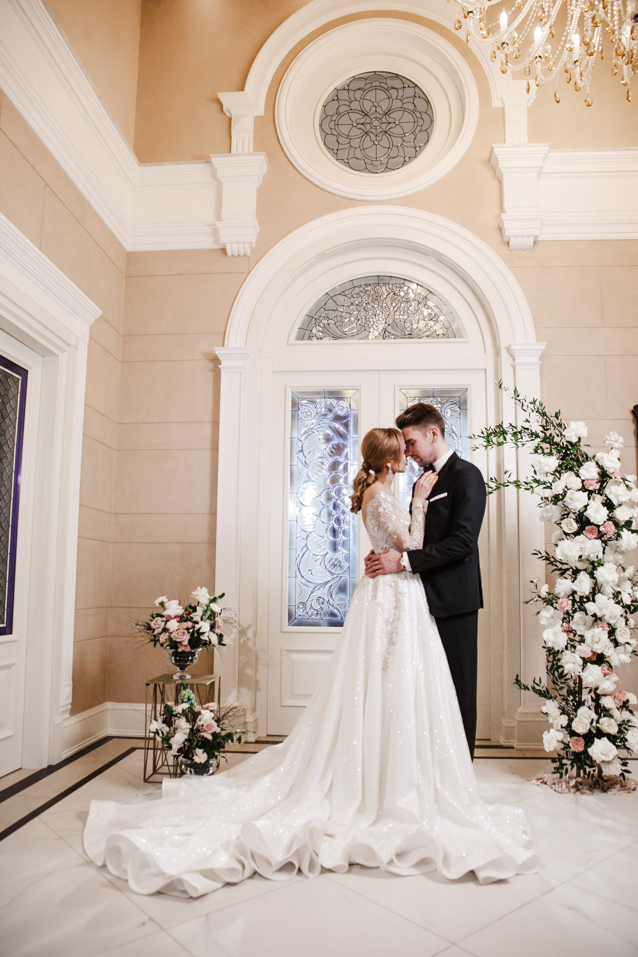 2021 De Luxe Wedding Photoshoot Esteema Residence Kiev Ukraine. Iurkovski PHOTOGRAPHY in Europe. Luxury destination weddings and events