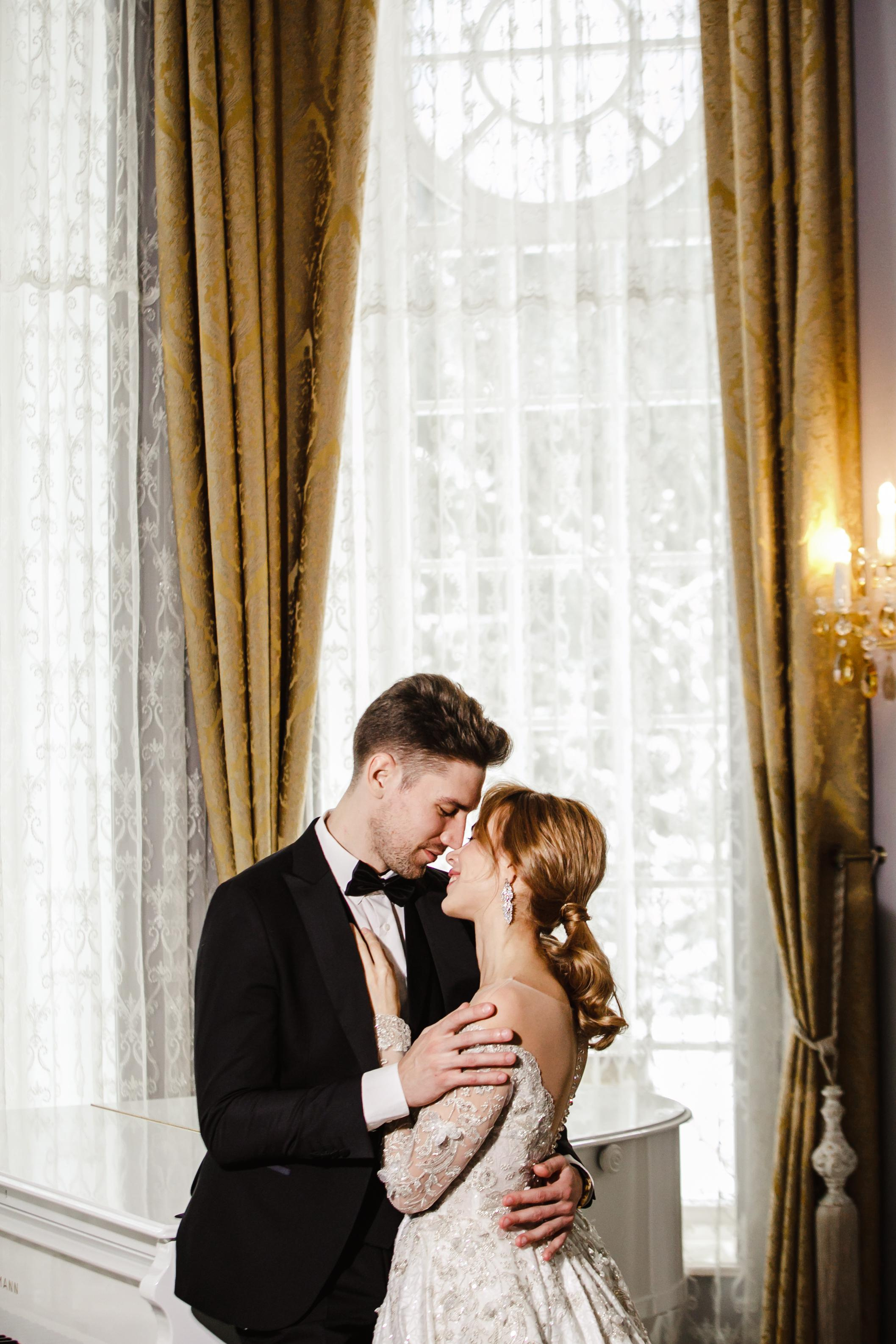 2021 De Luxe Wedding Photoshoot Esteema Residence Kiev Ukraine. Iurkovski PHOTOGRAPHY in Europe. Luxury destination weddings and events