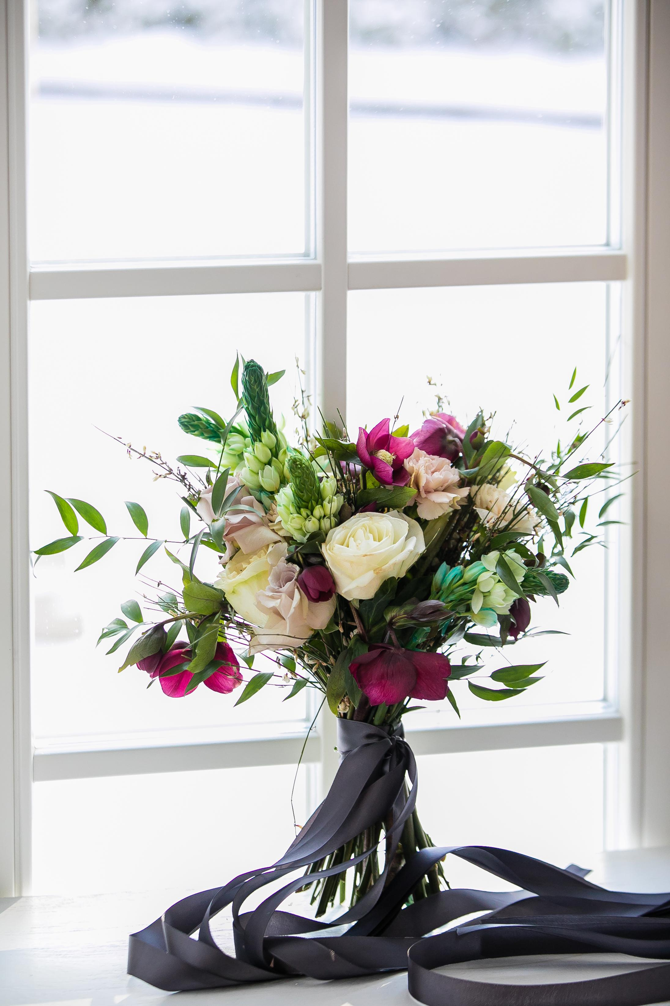 2021 De Luxe Wedding Photoshoot Esteema Residence Kiev Ukraine. Iurkovski PHOTOGRAPHY in Europe. Luxury destination weddings and events