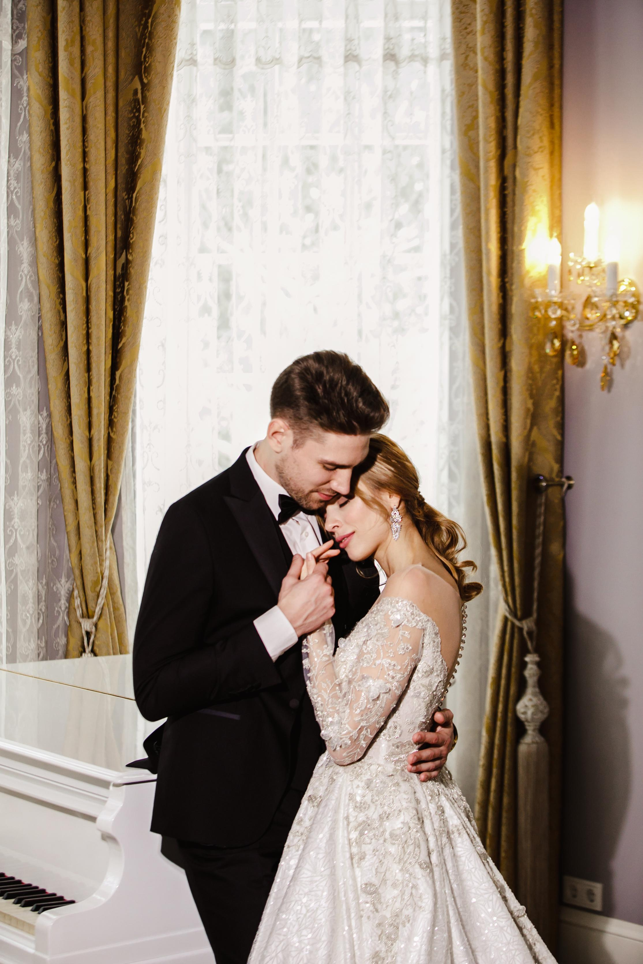 2021 De Luxe Wedding Photoshoot Esteema Residence Kiev Ukraine. Iurkovski PHOTOGRAPHY in Europe. Luxury destination weddings and events