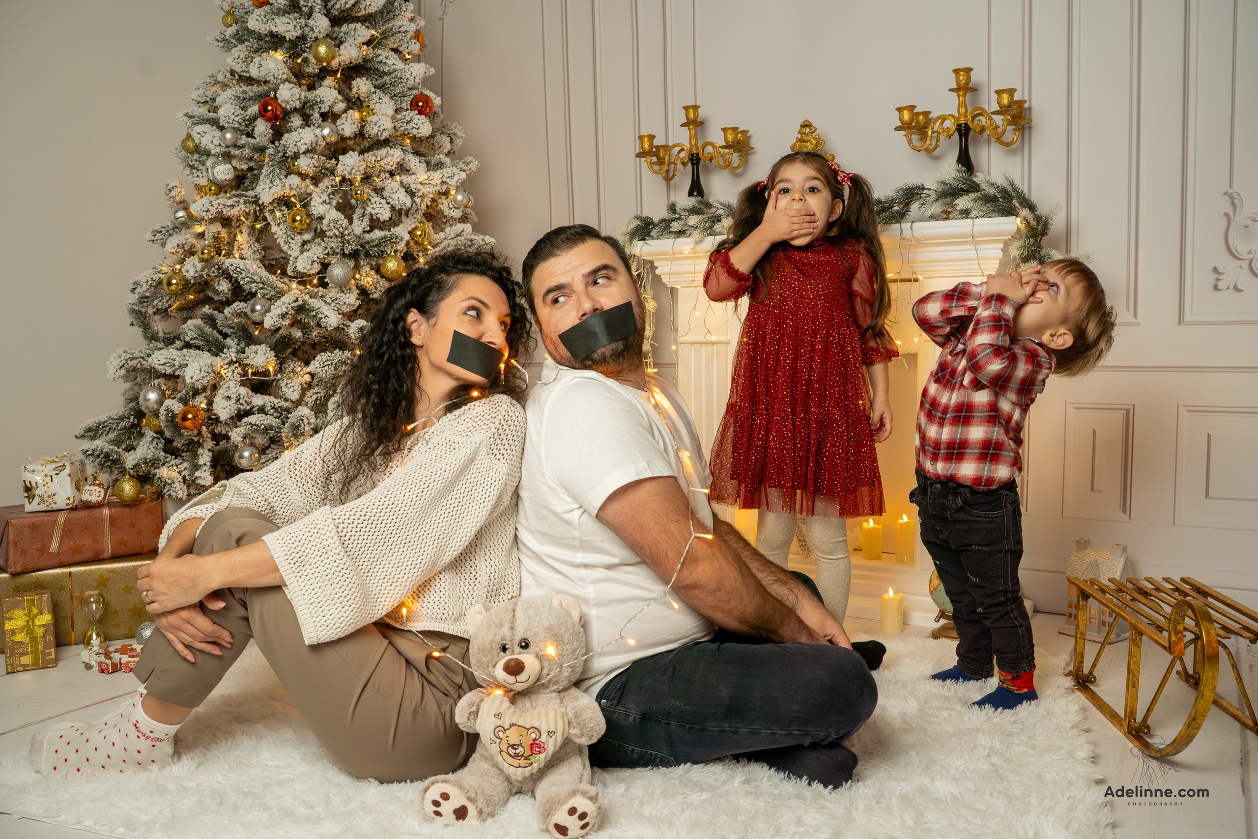 Sedinta foto de familie Craciun. Adelinne — fotograf profesionist în Constanța pentru familii, bebeluși și evenimente