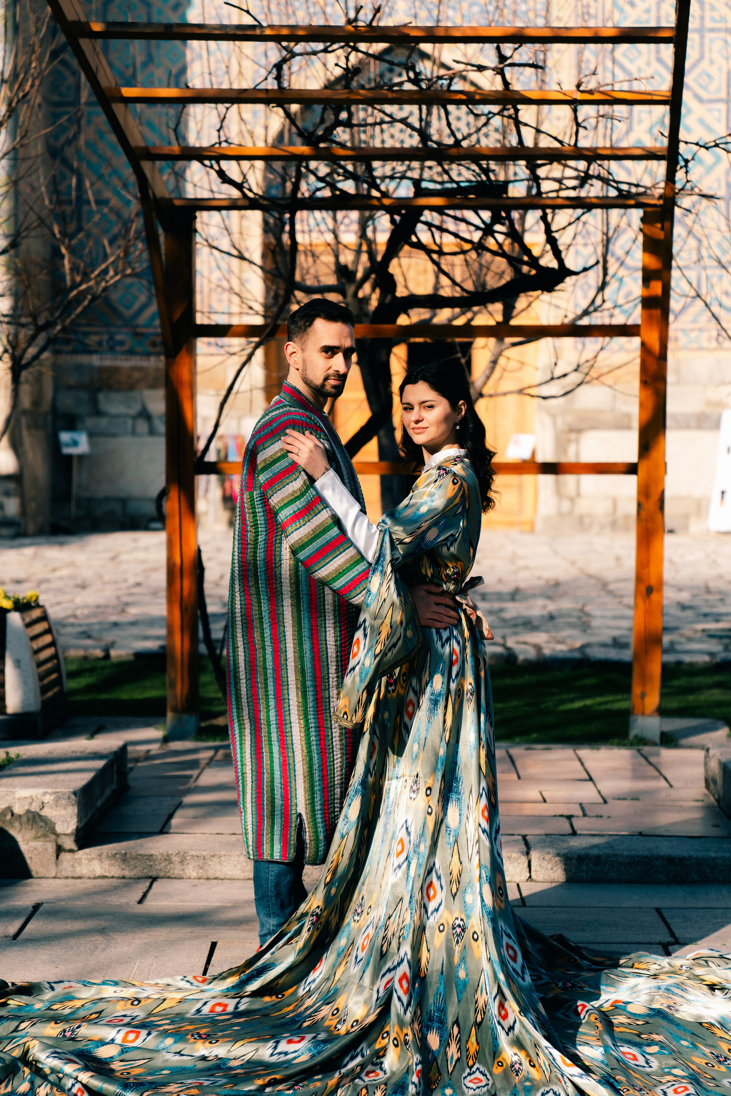 Утренняя фотосессия на площади Регистан: Магия рассвета в Самарканде. Фотограф в Узбекистане и Самарканде Джасур Марупов