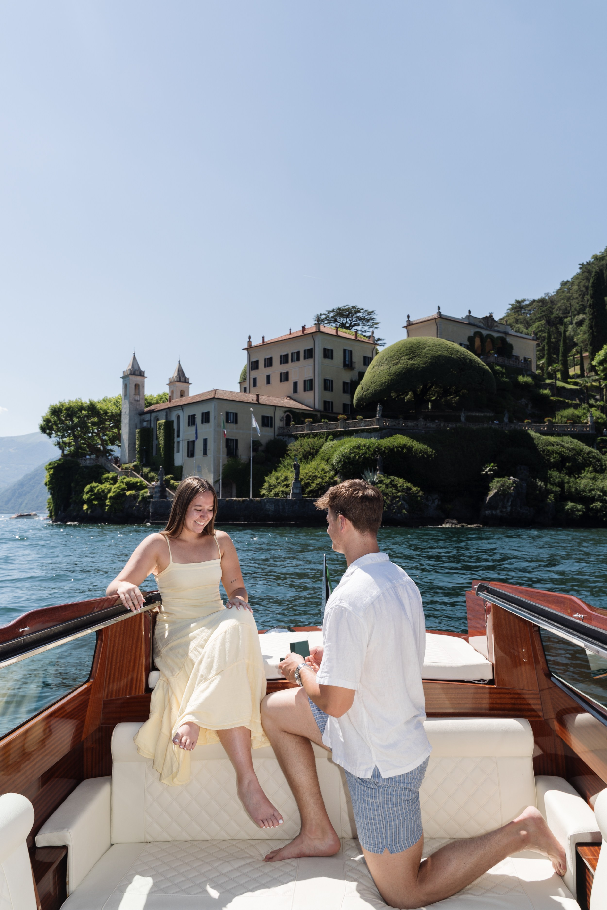 Boat Proposal in Lake Como. Lake Como Proposal Photographer | Surprise Proposals & Engagements