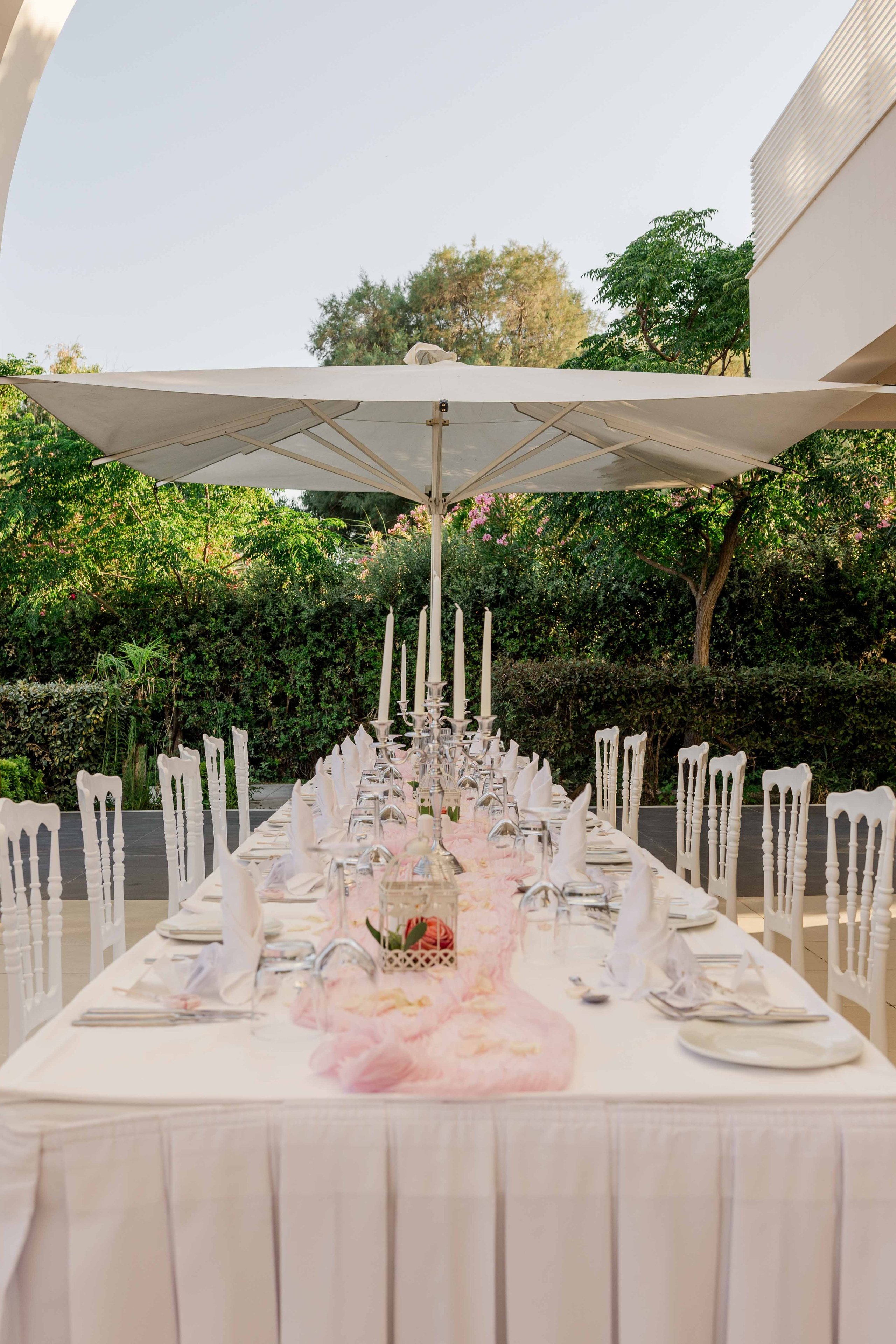 | Carly & Eimer |. Photography in Rhodes