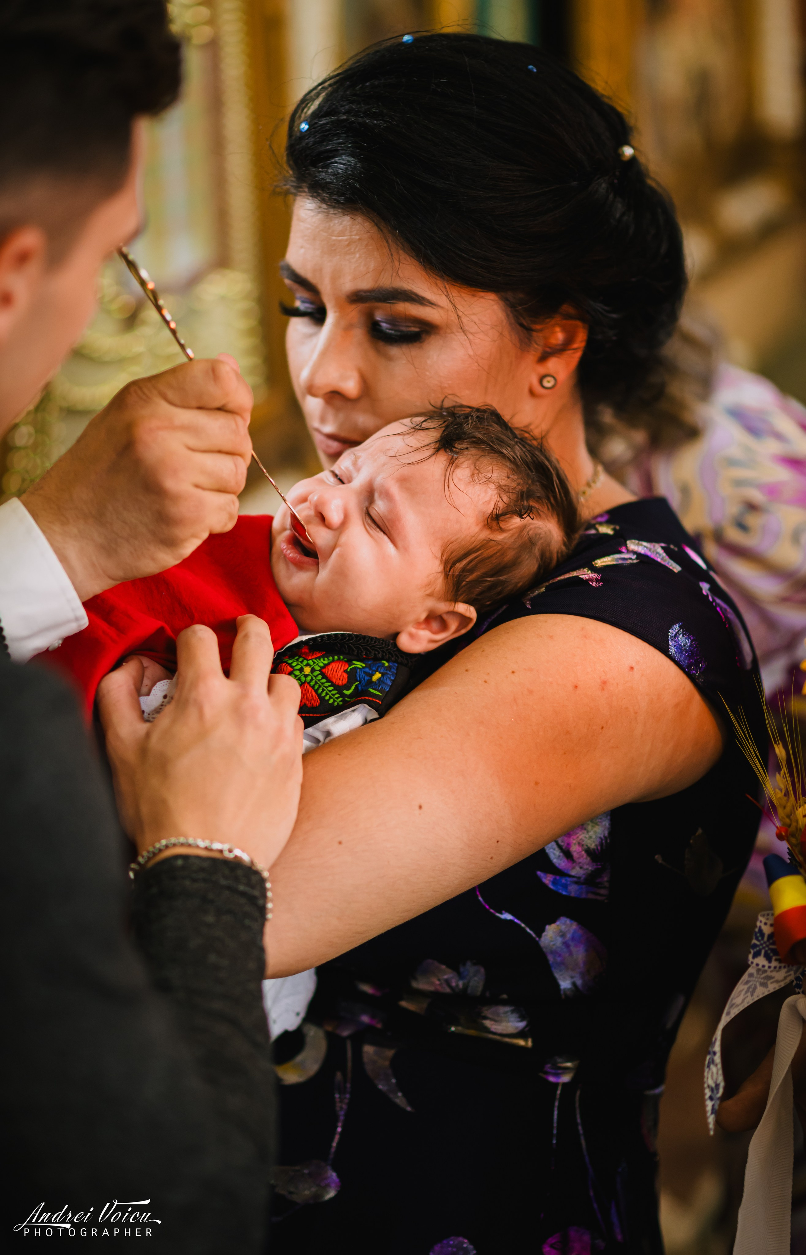 Fotografia de botez. Andrei Voicu Fotograf. Povești nescrise, surprinse atent