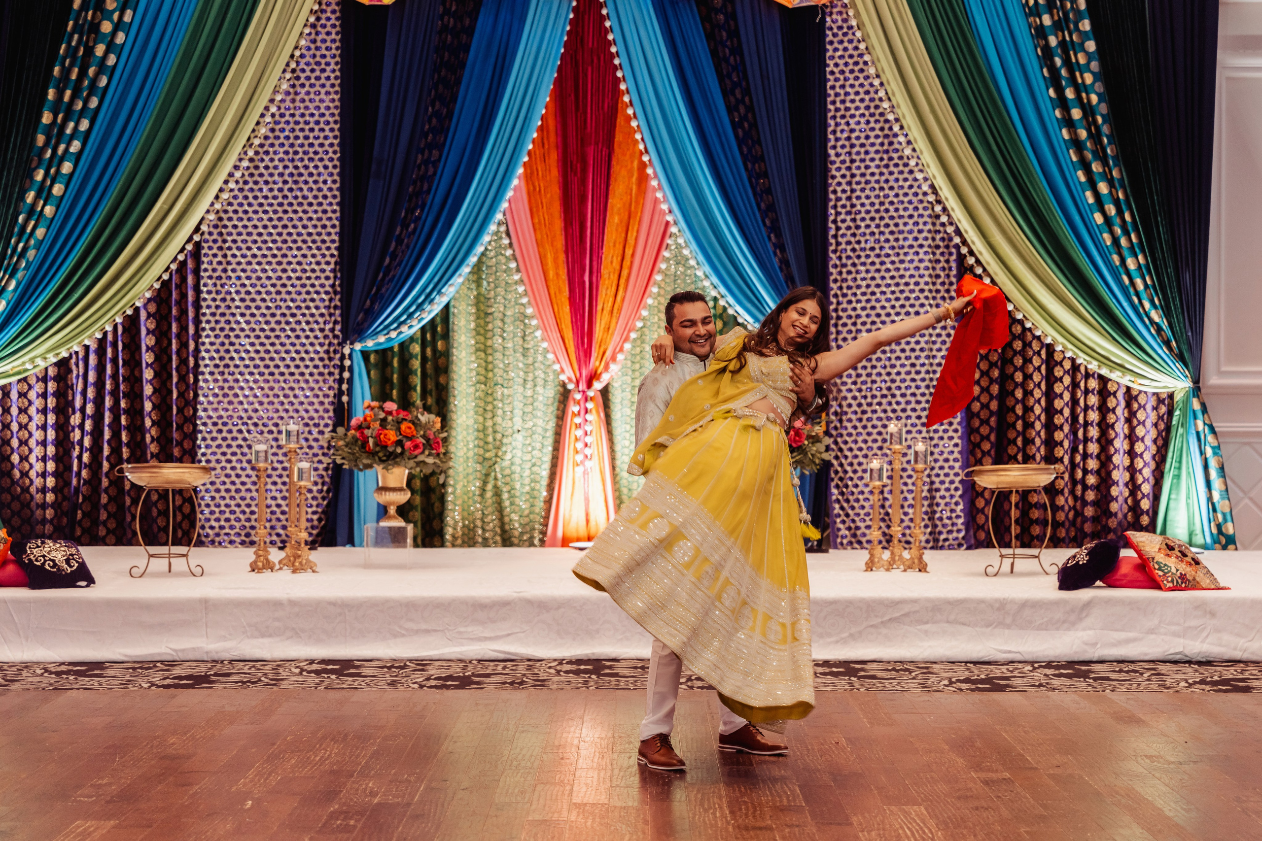 Darshil & Shailja. Wedding Photographer & Cinematographer studios