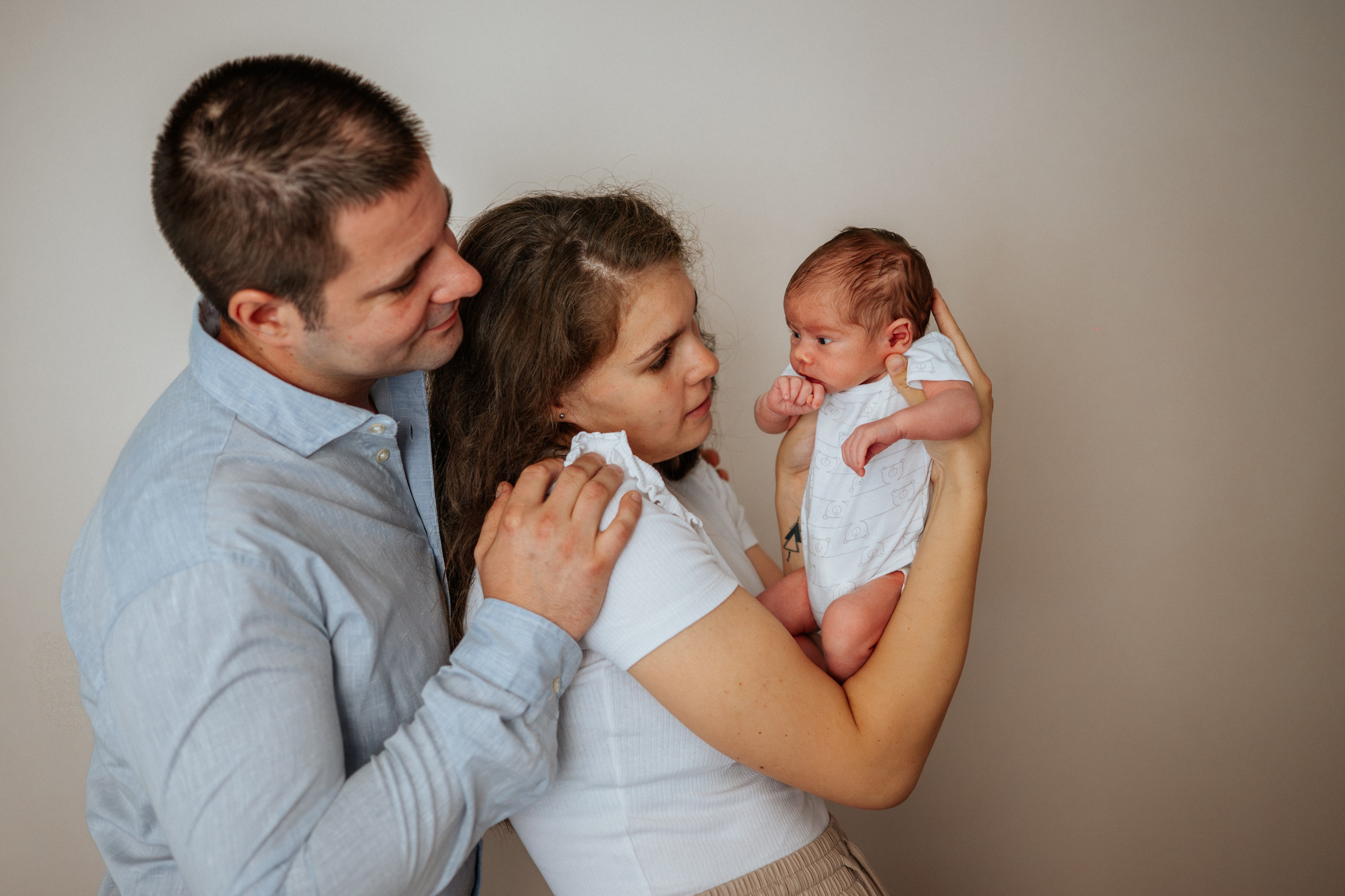 Balša - fotografisanje bebe kod kuće. Dečiji i porodični fotograf