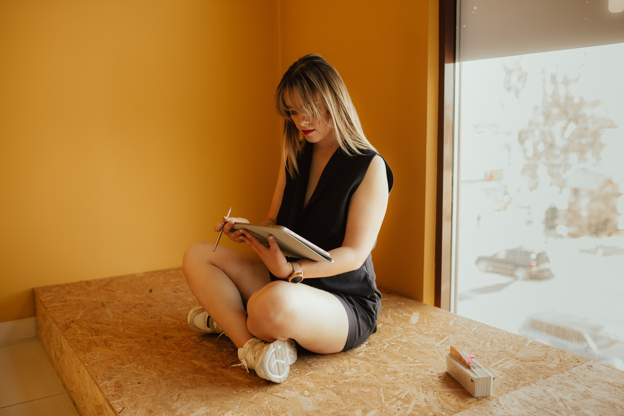 Александра. Дизайнер интерьера. Валерия Вартанова. Фотограф