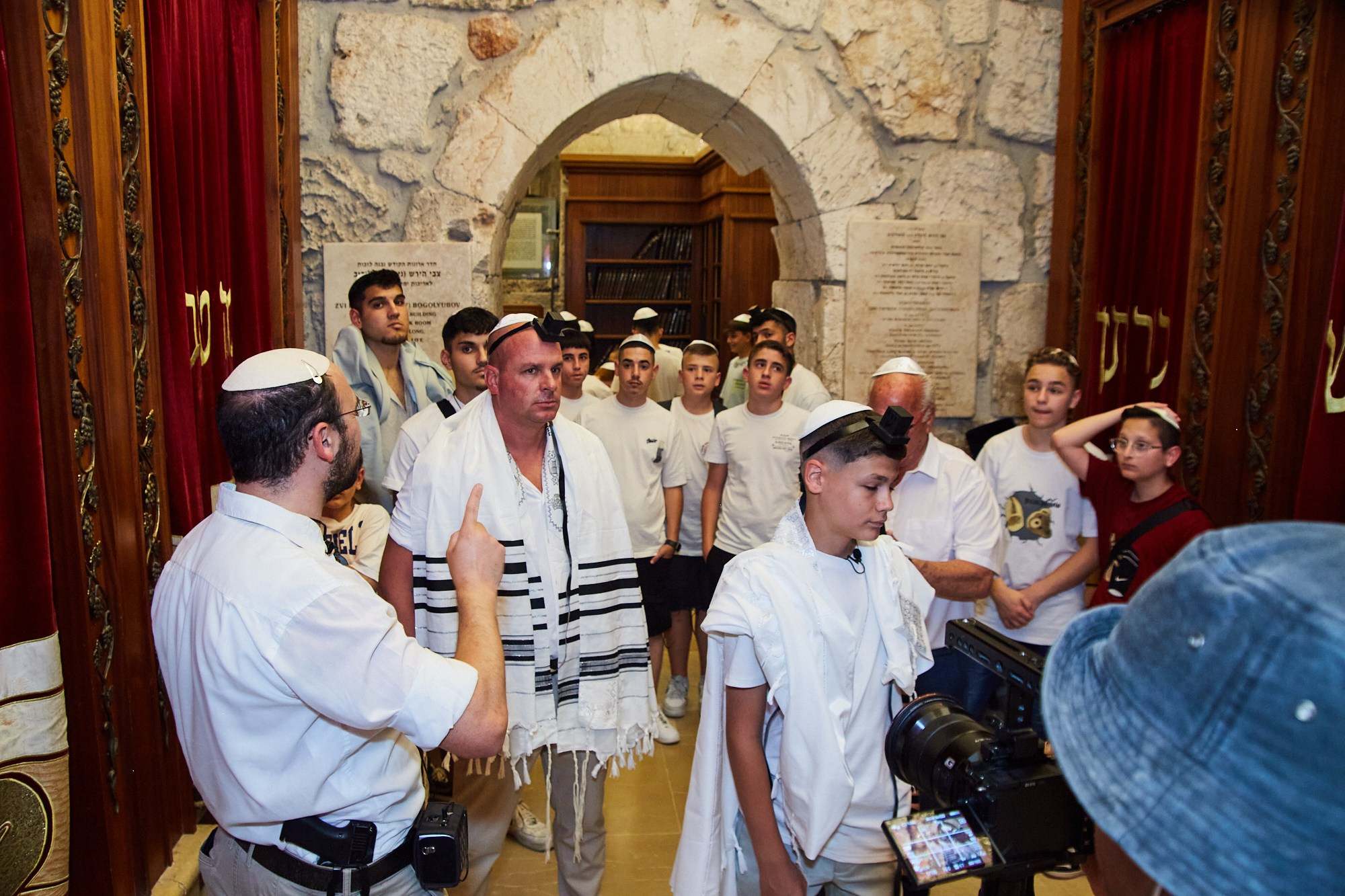 Бар-мицва на Котеле 2. Портретный и репортажный фотограф в Израиле Рома Бирман