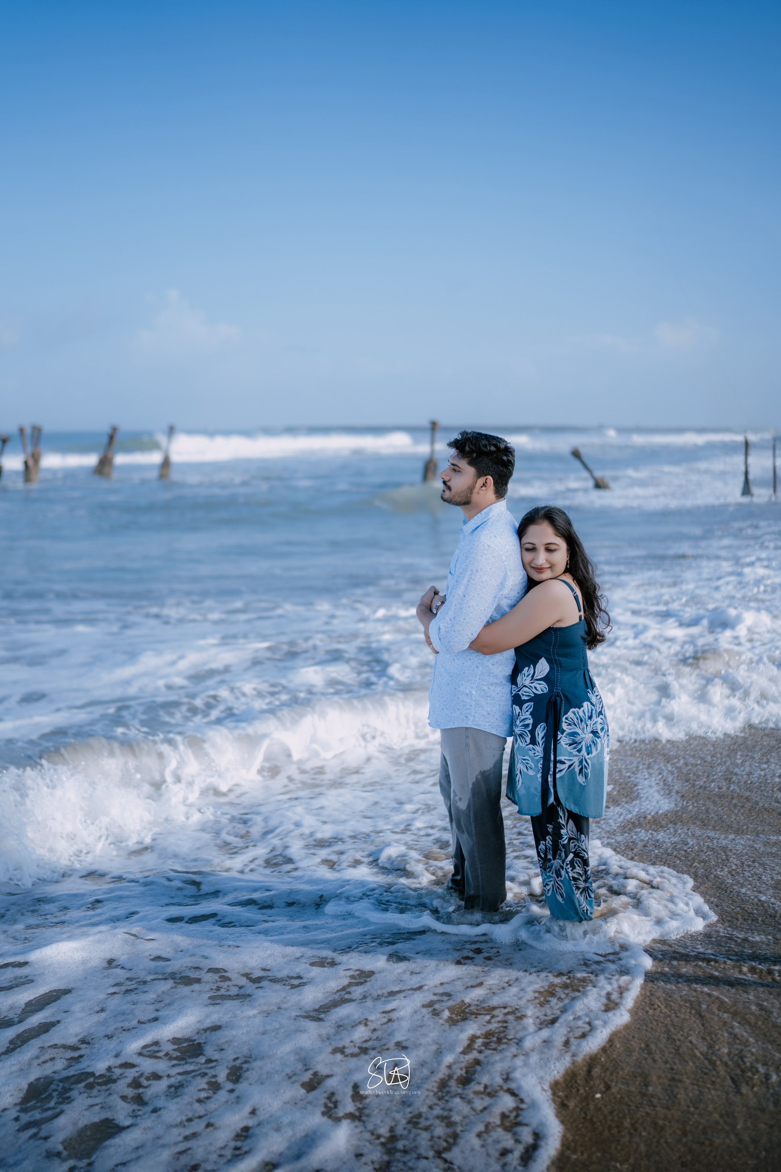 BEACH PREWEDDING. STUDIO3WEDDINGCOMPANY