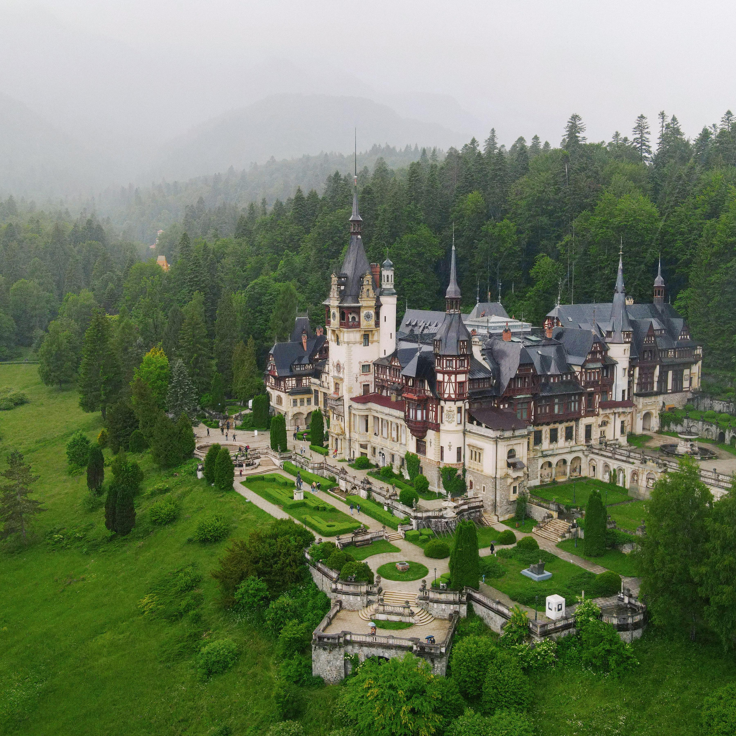 Photographer in Lisbon Elena Lialina