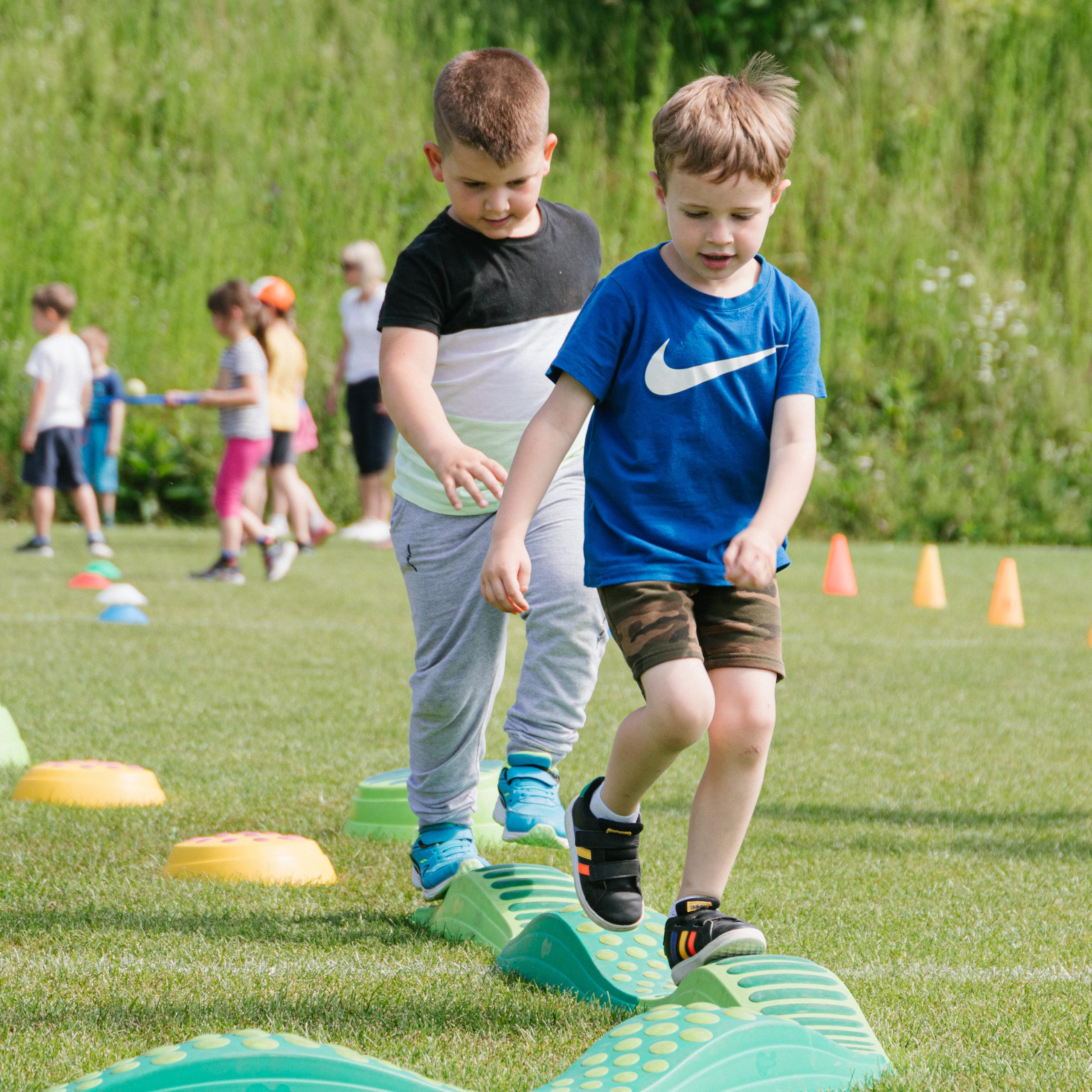 Mini Olympics. Photographer in Lisbon Elena Lialina