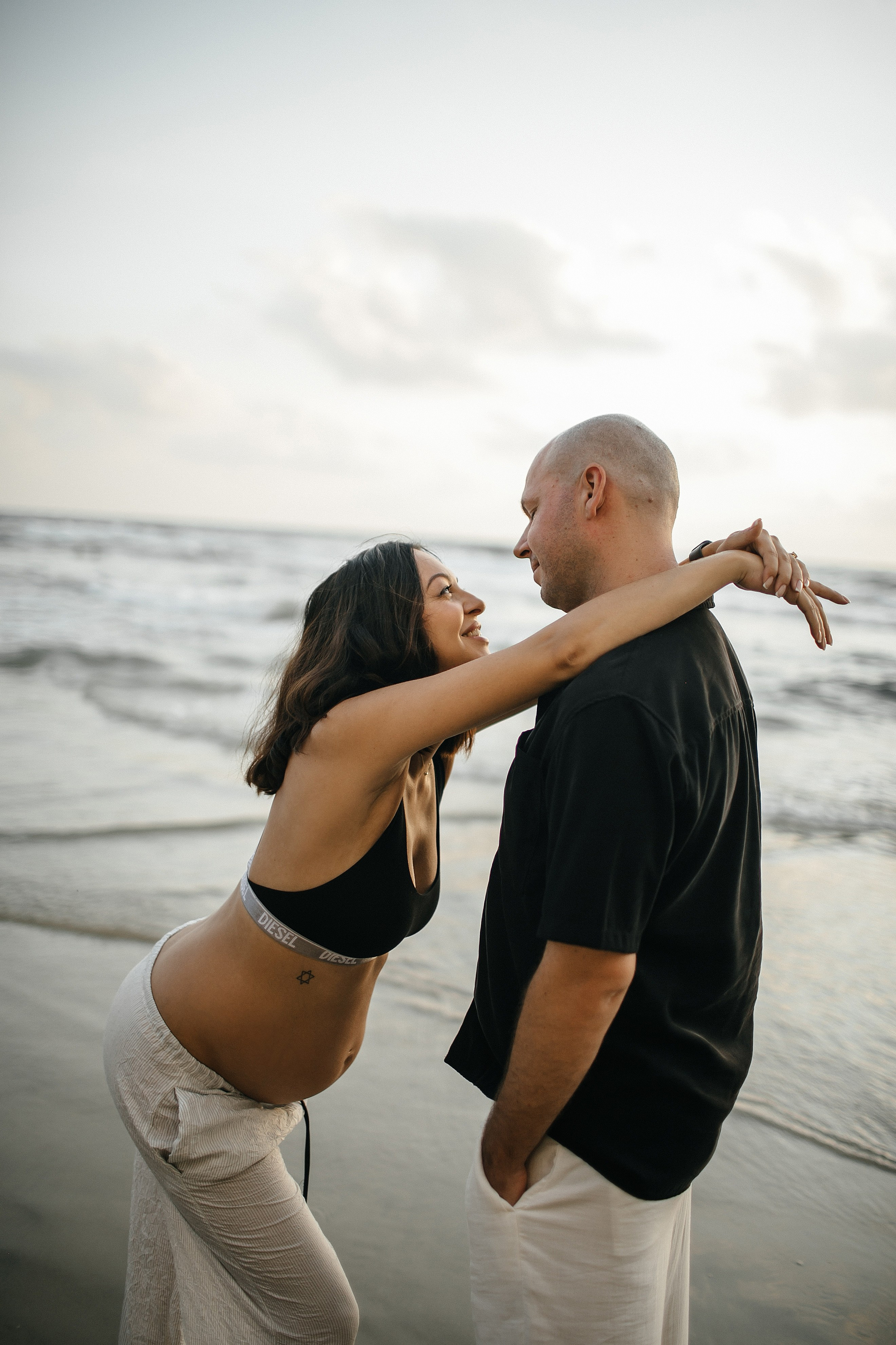 Katya & Fil Givat Olga. Family photographer in Israel