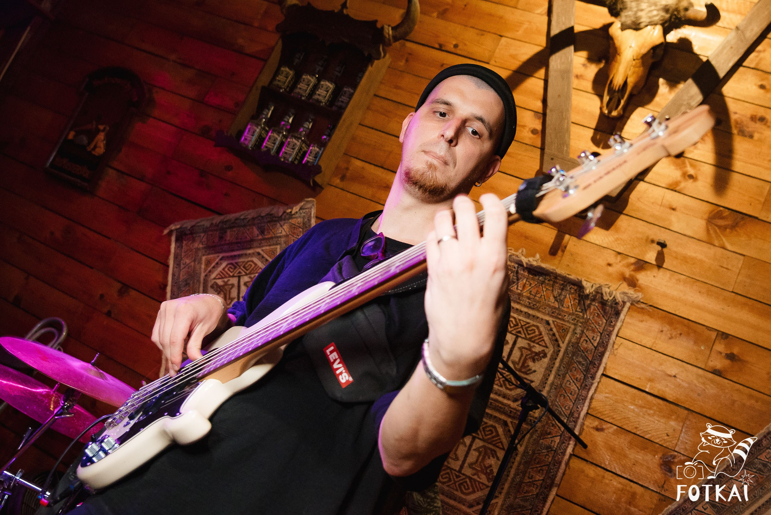 El Paso Rock Bar Torrevieja: Reportaje fotográfico 01.08.25 | FOTKAI