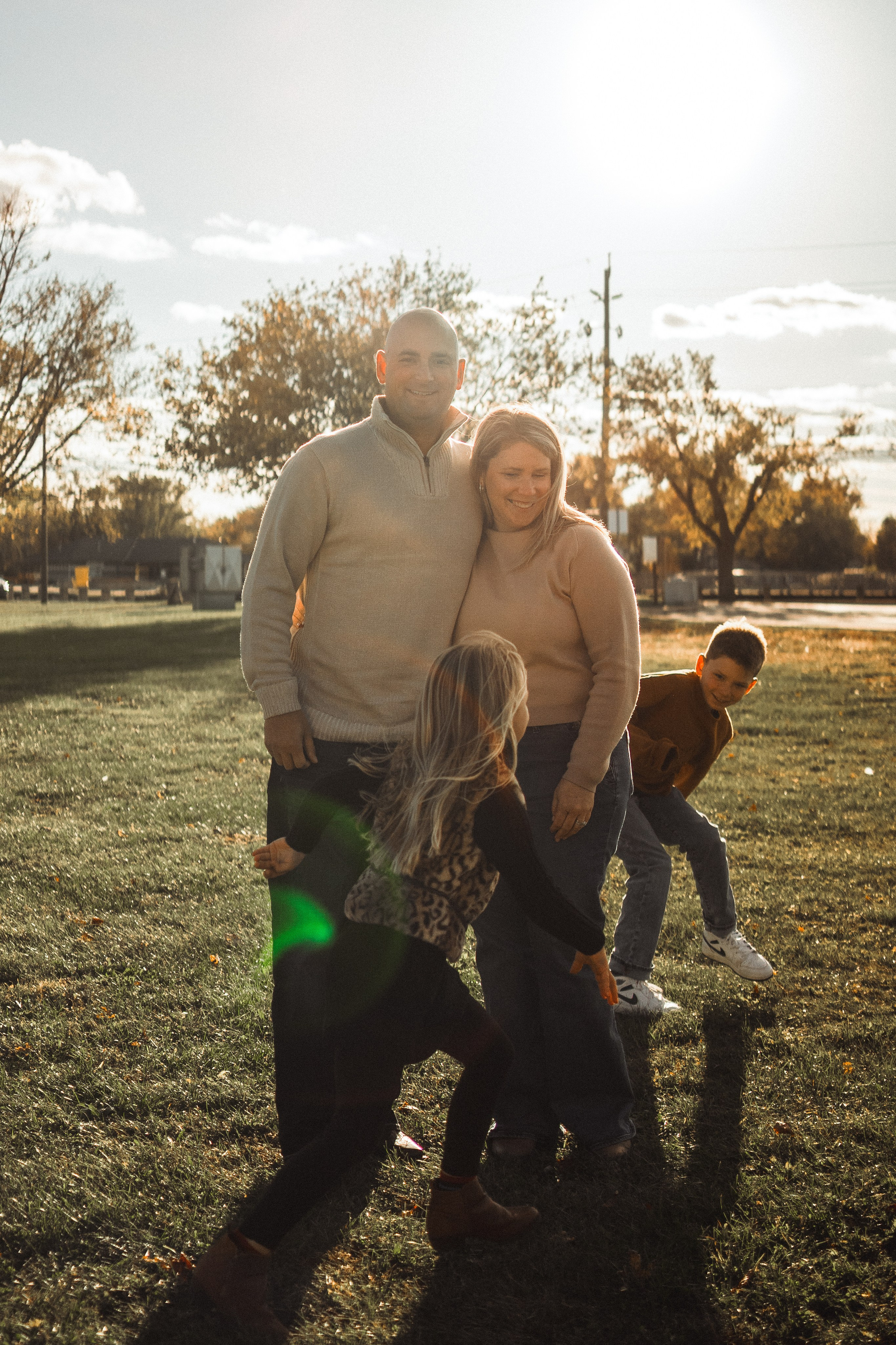 Fun family photoshoots in Windsor, Ontario
