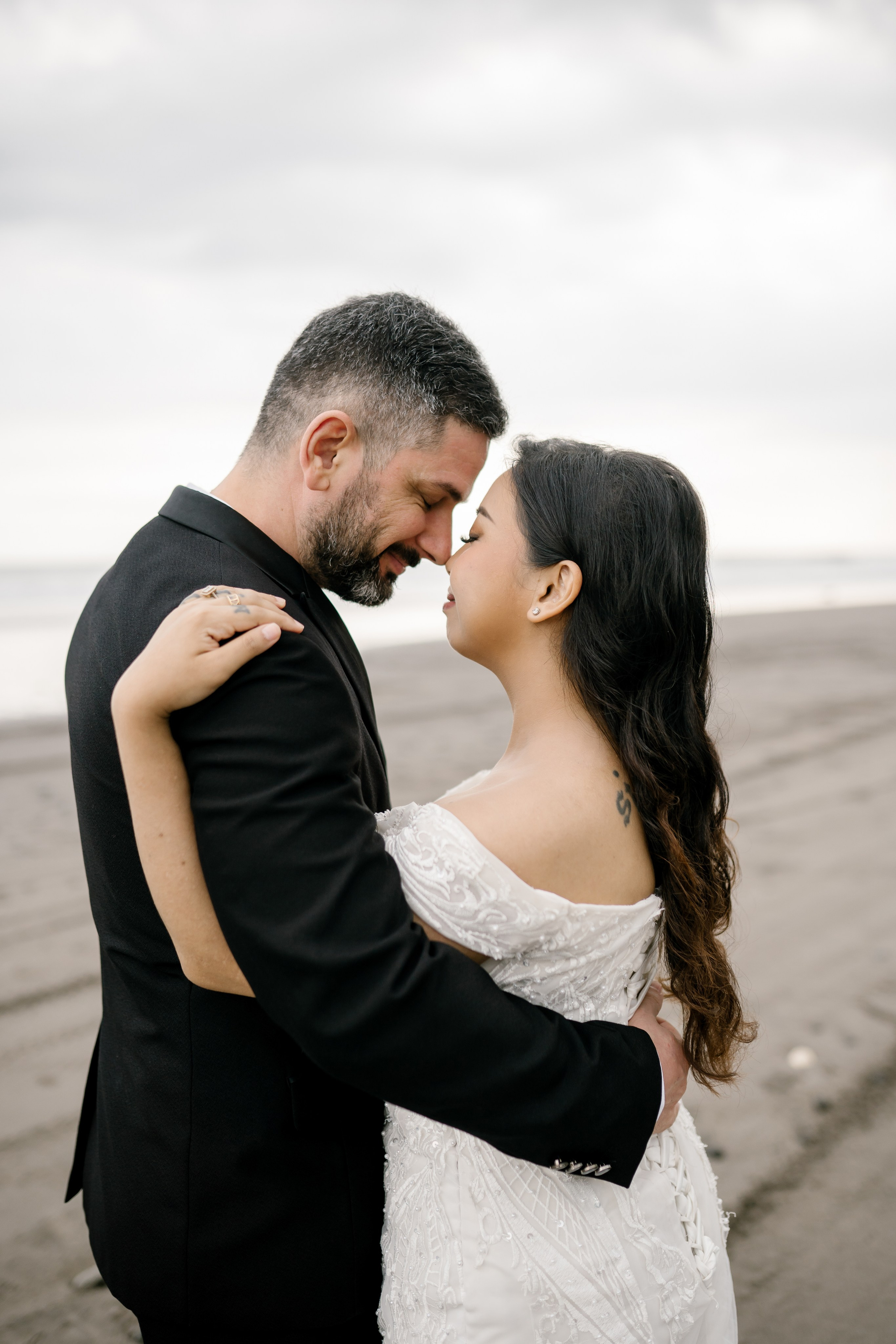 Honeymoon Photoshoot in Bali. Female Photographer in Bali