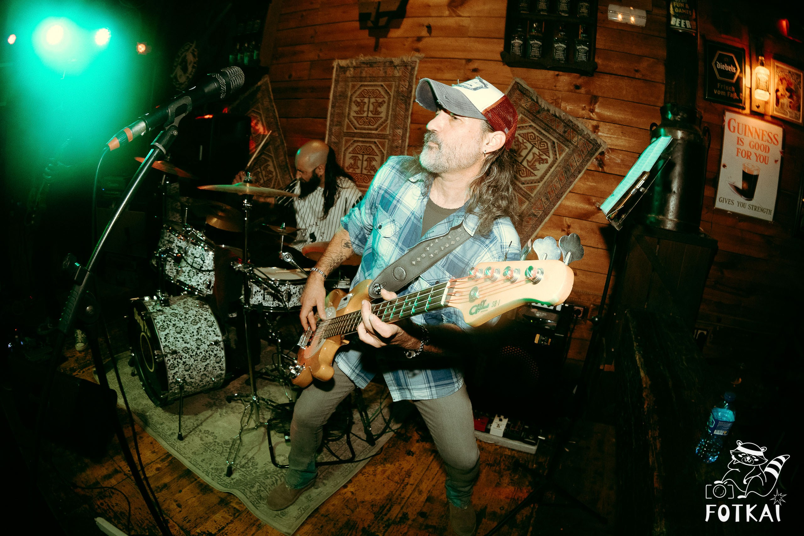 Dirty Picks en El Paso Bar Torrevieja: fotorreportaje punk y garage rock · 24 de enero | FOTKAI